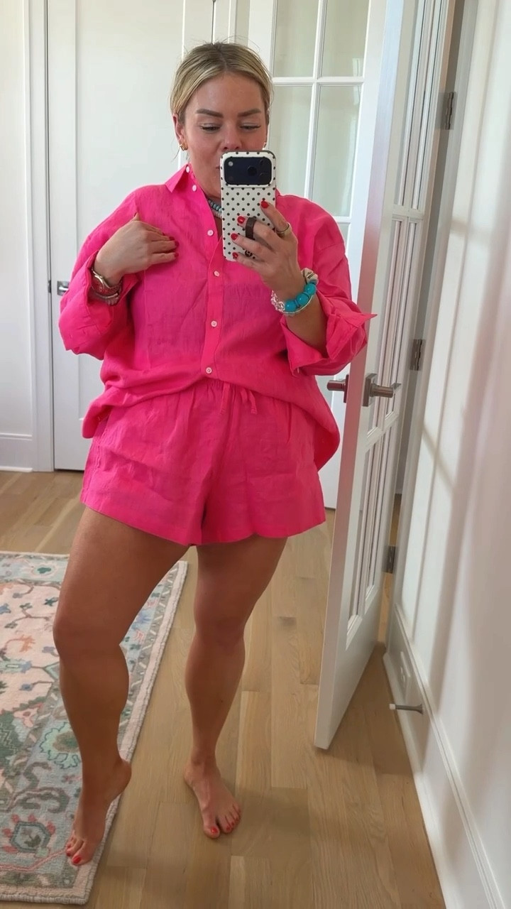 Don’t sleep on Spanx, they have incredible linen! This set is sooo good💖

#LTKSeasonal #LTKgrwm #LTKootd