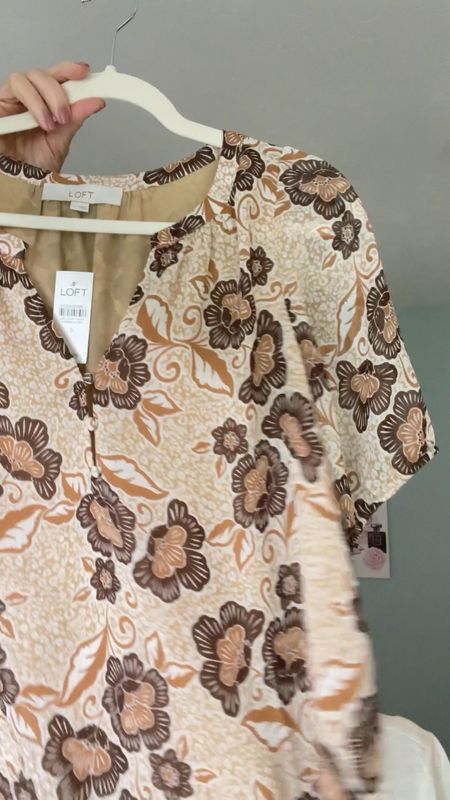 Loft Share Week
Friday Favorites
Loving all of the new tops at Loft. I love neutrals and this floral in neutral colors will be great for fall.

#LTKover40 #LTKstyletip #LTKunder100
