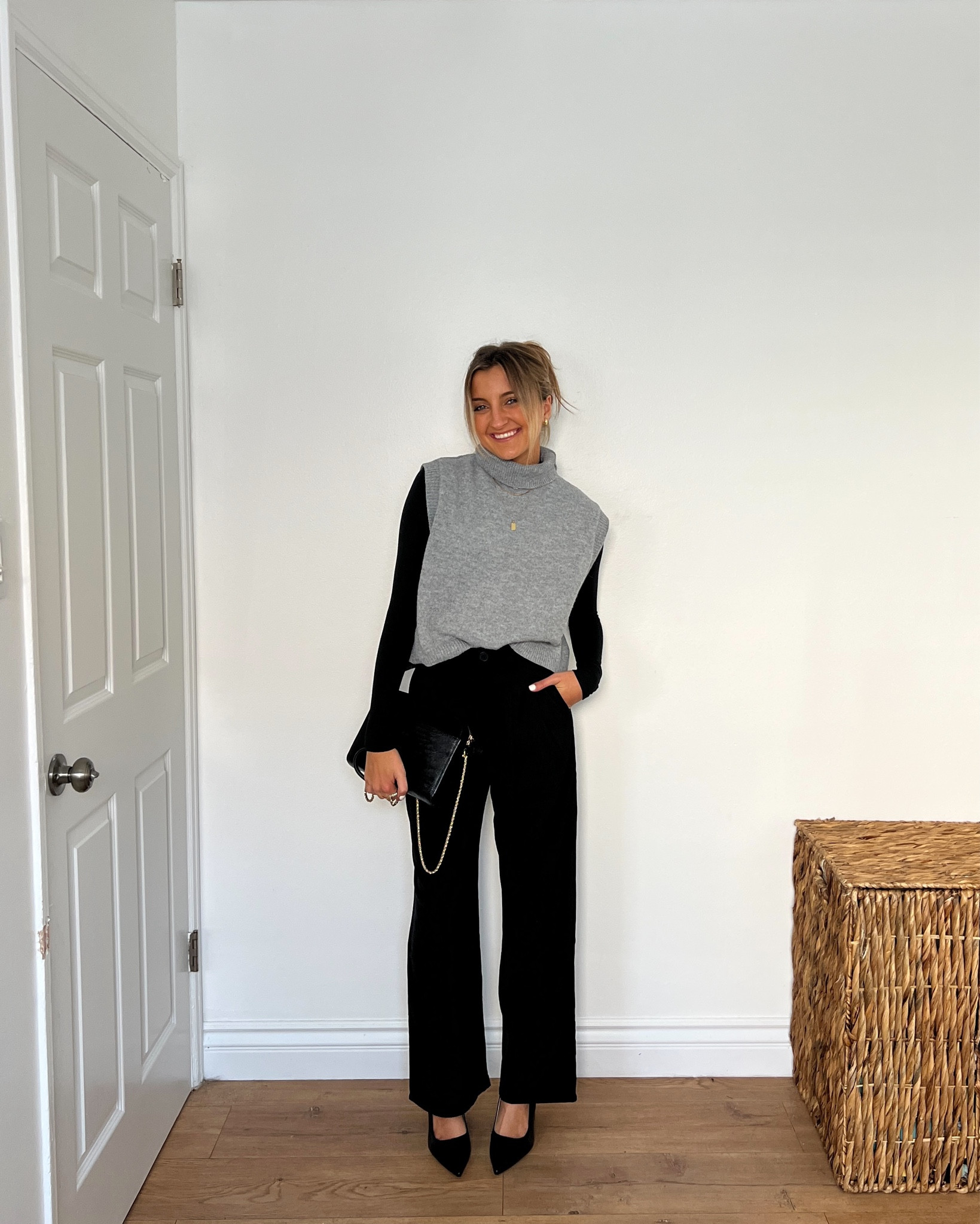 Business casual outfit idea / office ready outfit idea 🖤 

Code styledbymckenz24Q1 for 15% off your SheIn trousers and sweater vest 