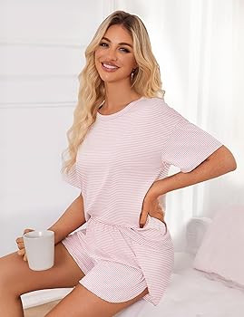 JUSTFASHIONNOW Womens Pajama Sets Shorts Striped Print Two Piece Lounge Sets Crew Neck Sleepwear ... | Amazon (US)