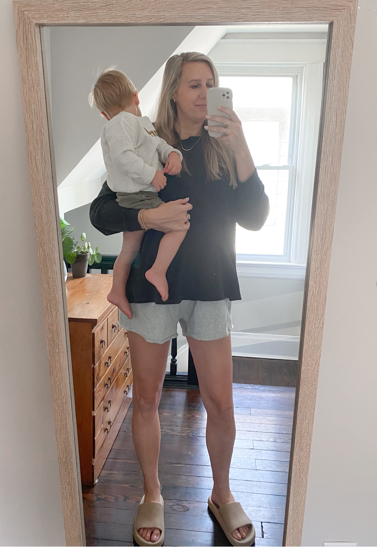 38 weeks 5 days and free people is all that fits me anymore 😆 the most bump friendly

#LTKfindsunder50 #LTKbump #LTKstyletip