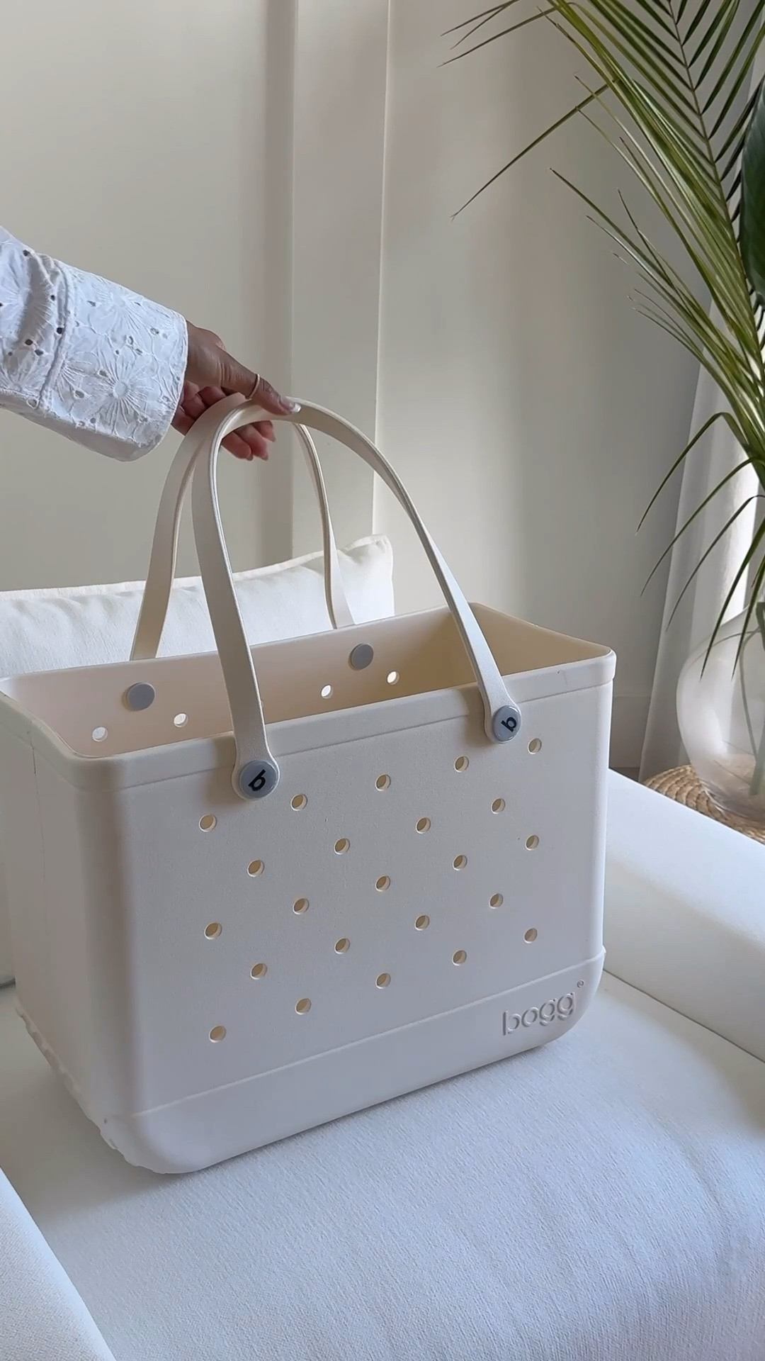 Scroll to shop!! Follow for more!!! Xo! ✨

#LTKFindsUnder50 #LTKdayinmylife #LTKFindsUnder100