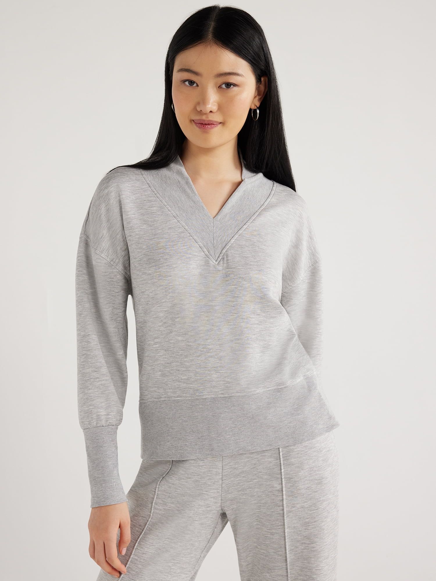 Scoop Women's Scuba Knit V-Neck Sweatshirt, Sizes XS-XXL | Walmart (US)