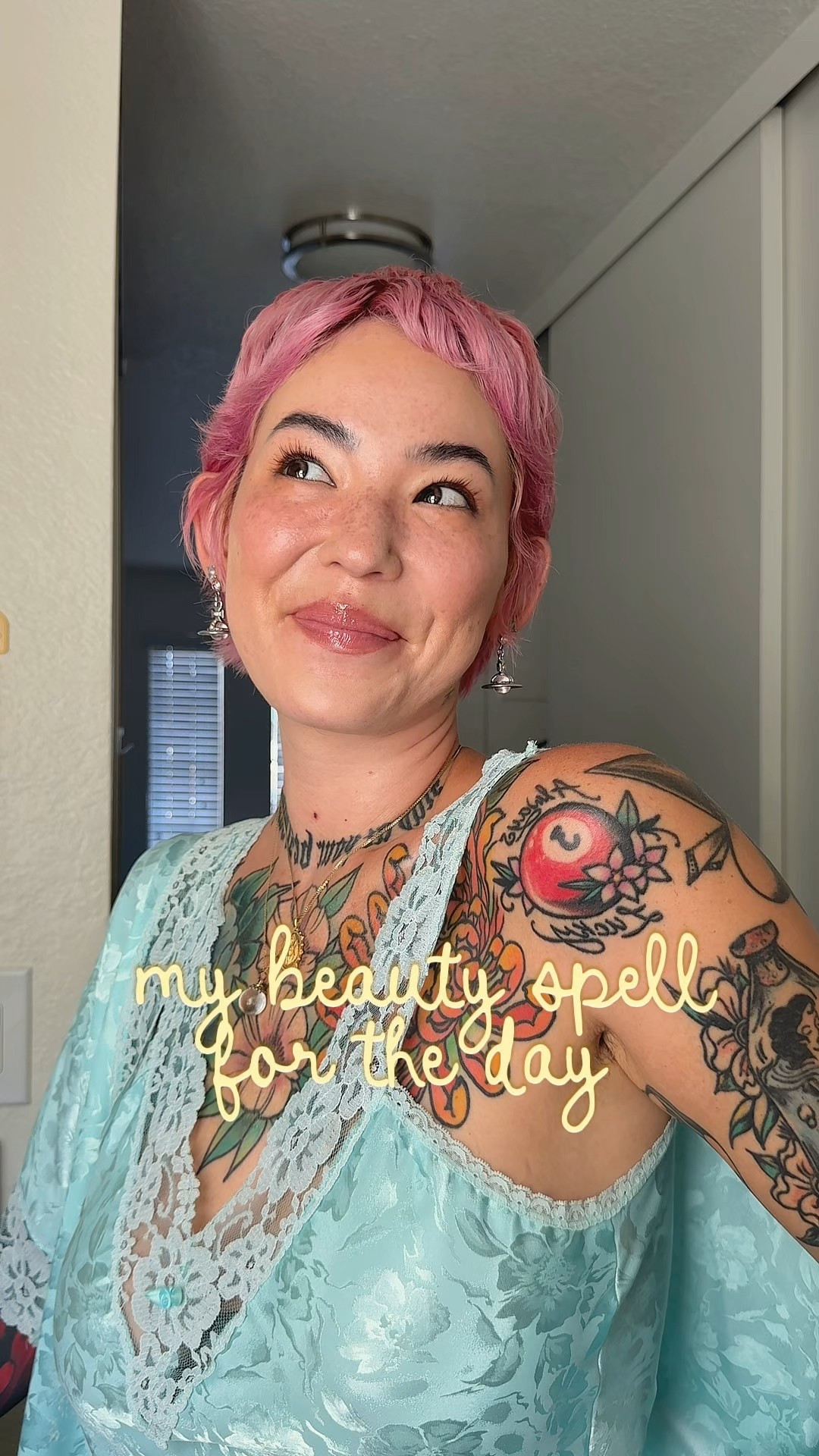 easy makeup to make that glow even brighter and your confidence bigger and better 

#LTKSeasonal #LTKBeauty #LTKFindsUnder50