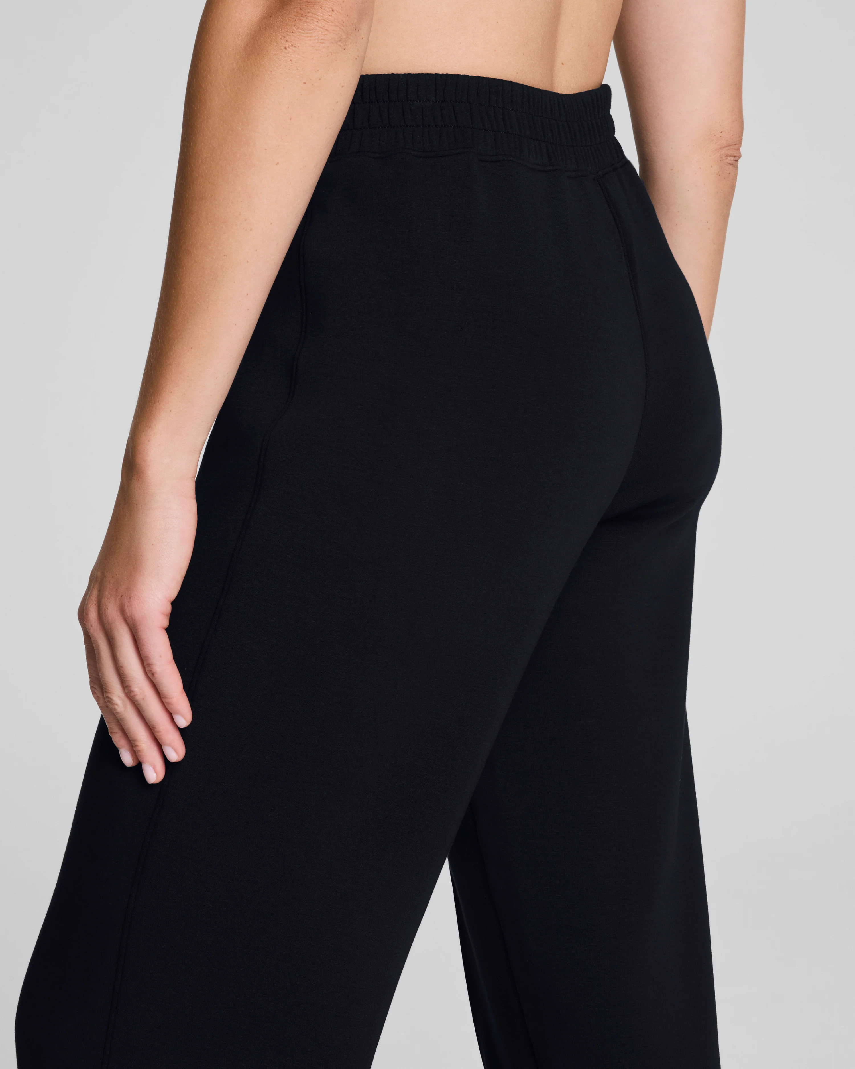 AirEssentials Slim Straight Pants | Brushed Lounge Pants | SPANX | Spanx Canada
