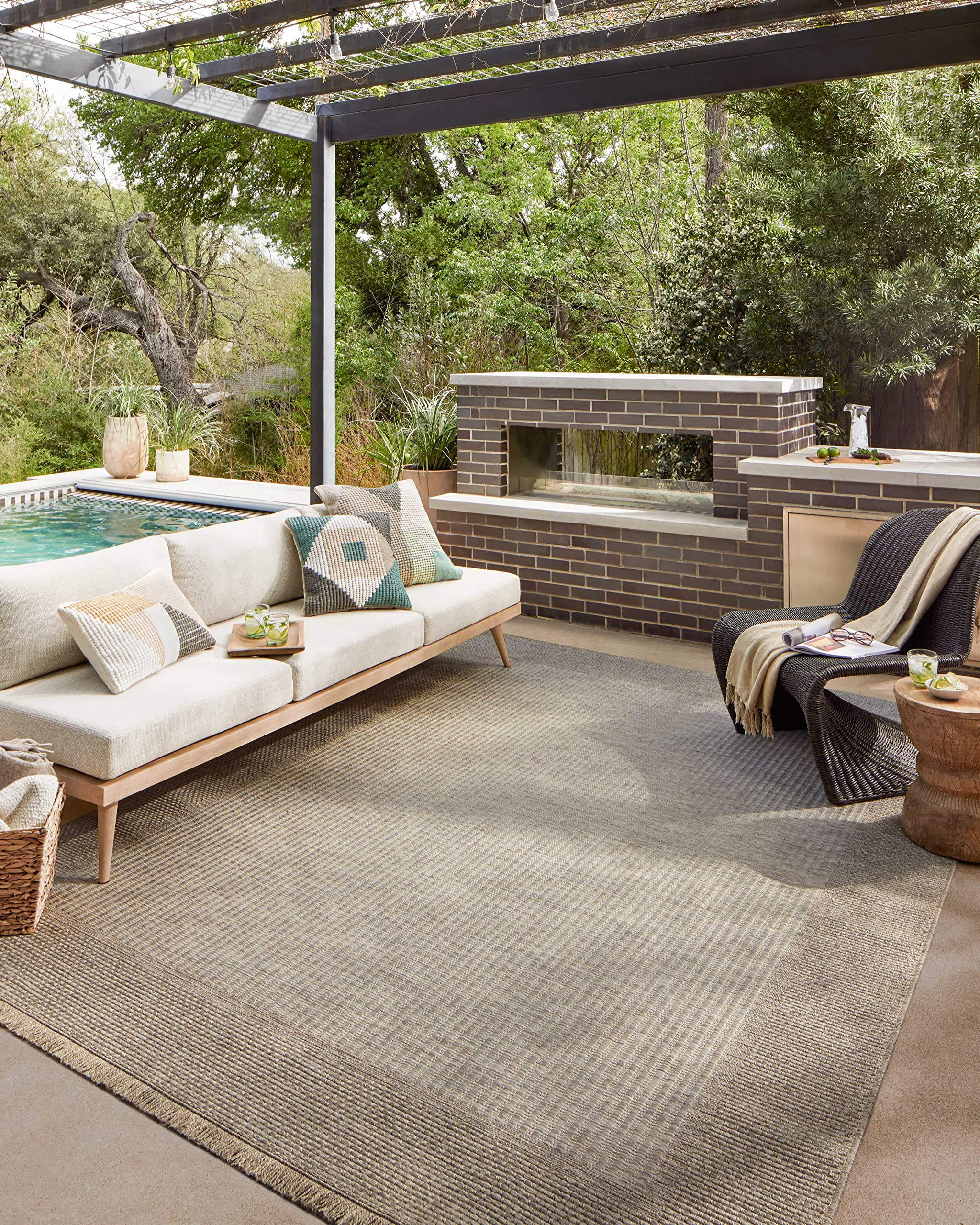 Loloi II Dawn Collection Indoor/Outdoor DAW-06 Russet 3'-9" x 5'-9" Accent Rug | Amazon (US)