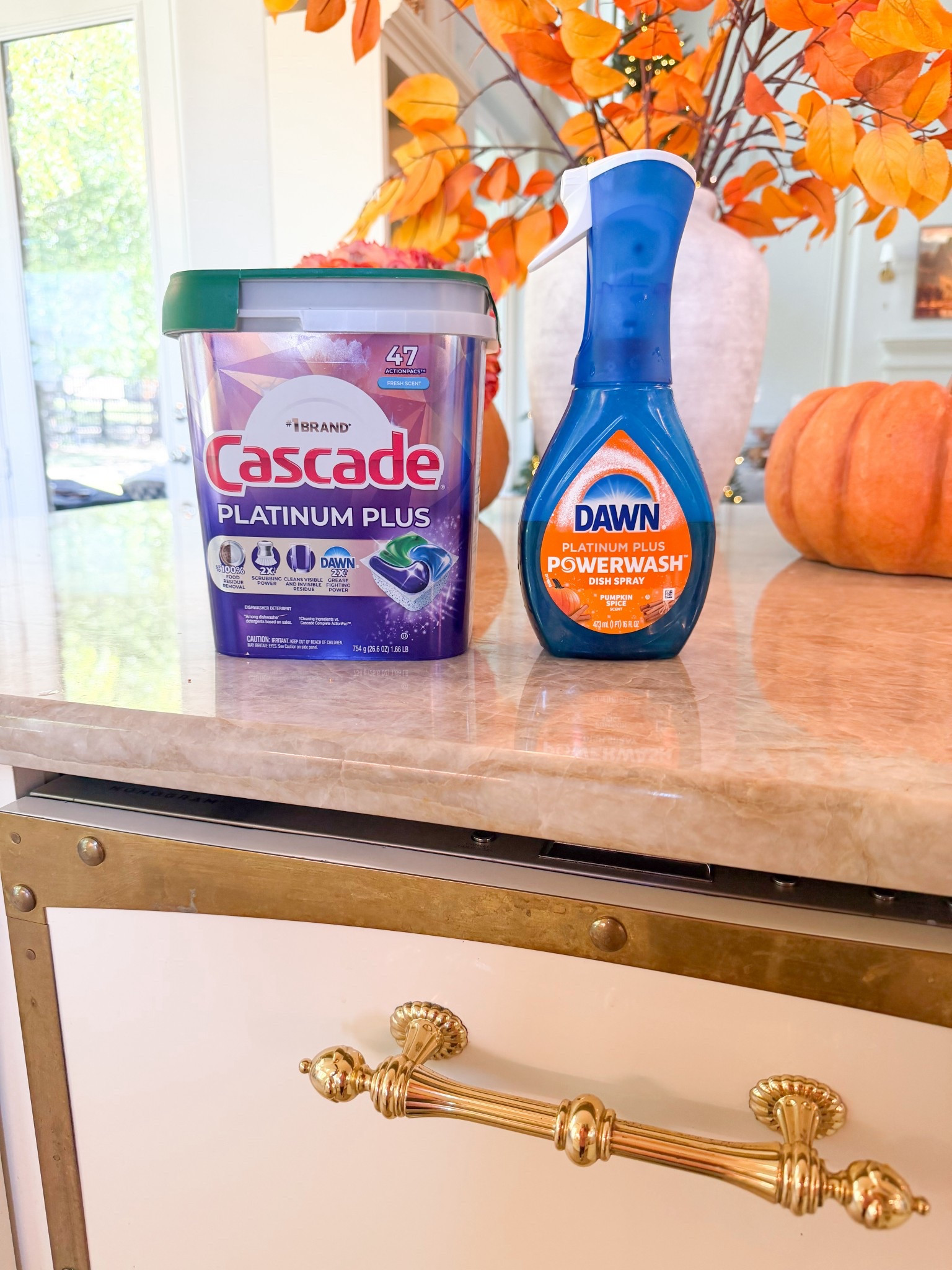 
#Ad Target has everything you need to make cleanup a breeze this holiday season. @Target @dawndishwash @bountypapertowels @heinz #TargetFinds #TargetStyle #DawnPartner #BountyPartner
#HeinzPartner
