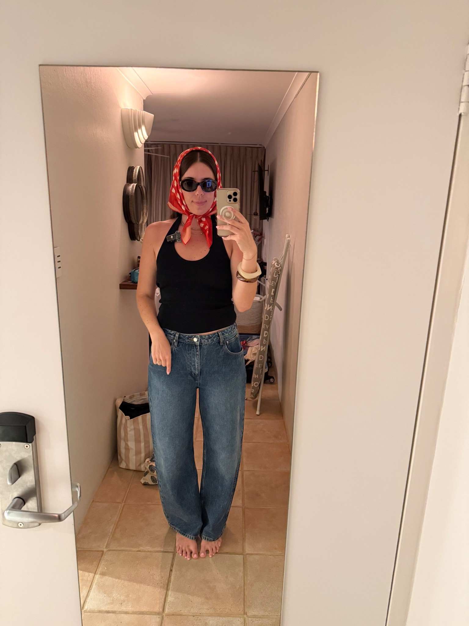 The jeans that have me in a chokeholdd

#LTKuk #LTKspring #LTKjeans