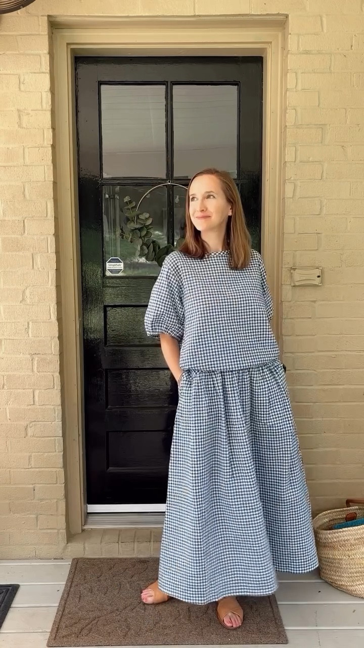 summer blues for home and style 〰️ new blog post on thehoneyprint.com 💙 what colors are you loving this summer?

#summerblues #summerstyles #blueoutfit #gingham #affordableclothing #affordablehomedecor #mystyledaily #theeverygirl

#LTKSaleAlert #LTKSummerEdit #LTKPetite