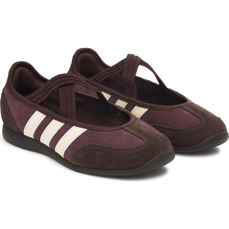 🚨BOGO 1st pair only! Love this dark brown color for fall from 
@adidas

Included more sales! 


Back to school

#LTKSaleAlert #LTKOver40 #LTKKids