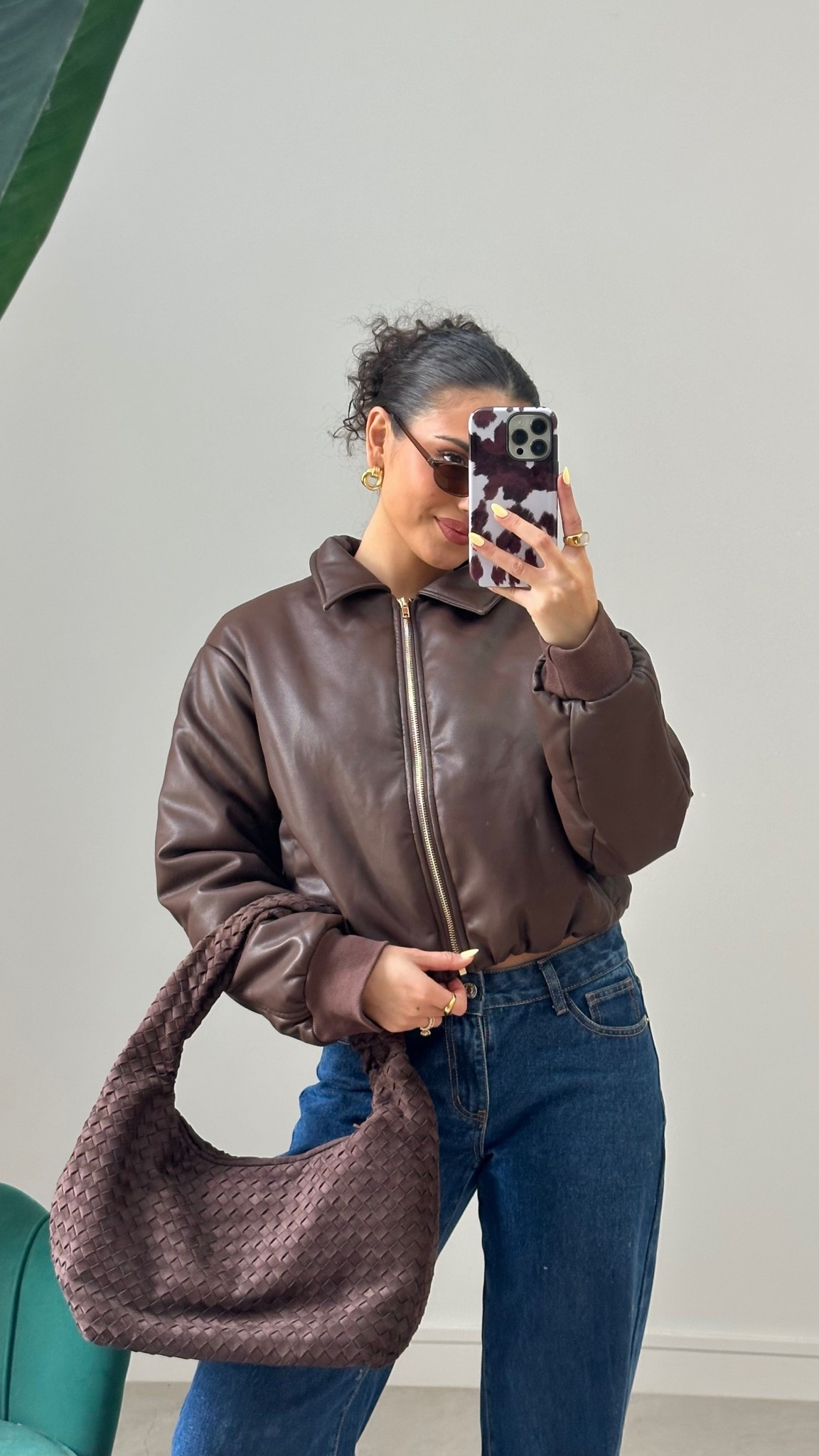 Brown OOTD🐻 Wearing size small in the jacket. Jeans are White Fox! #sundaysthelabel #winter #ltkaustralia 
