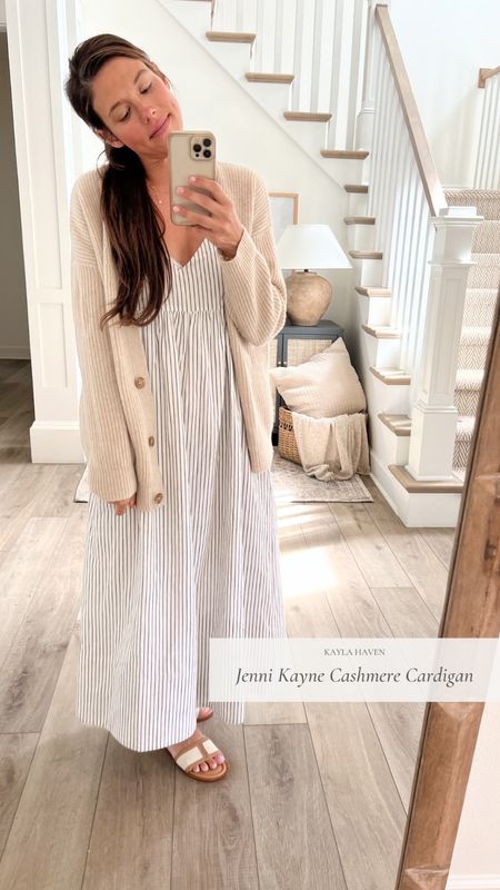 The most versatile piece in my closet? This cashmere cardigan from #jennikayne It’s the most luxurious fabric and so soft that you won’t want to take it off! I wear it easily 5 days a week. The perfect capsule wardrobe piece! I have the oatmeal in XS! 

#jennikayne #cashmerecardigan #cardigan #capsulewardrobe #falloutfit

#LTKfit #LTKstyletip
