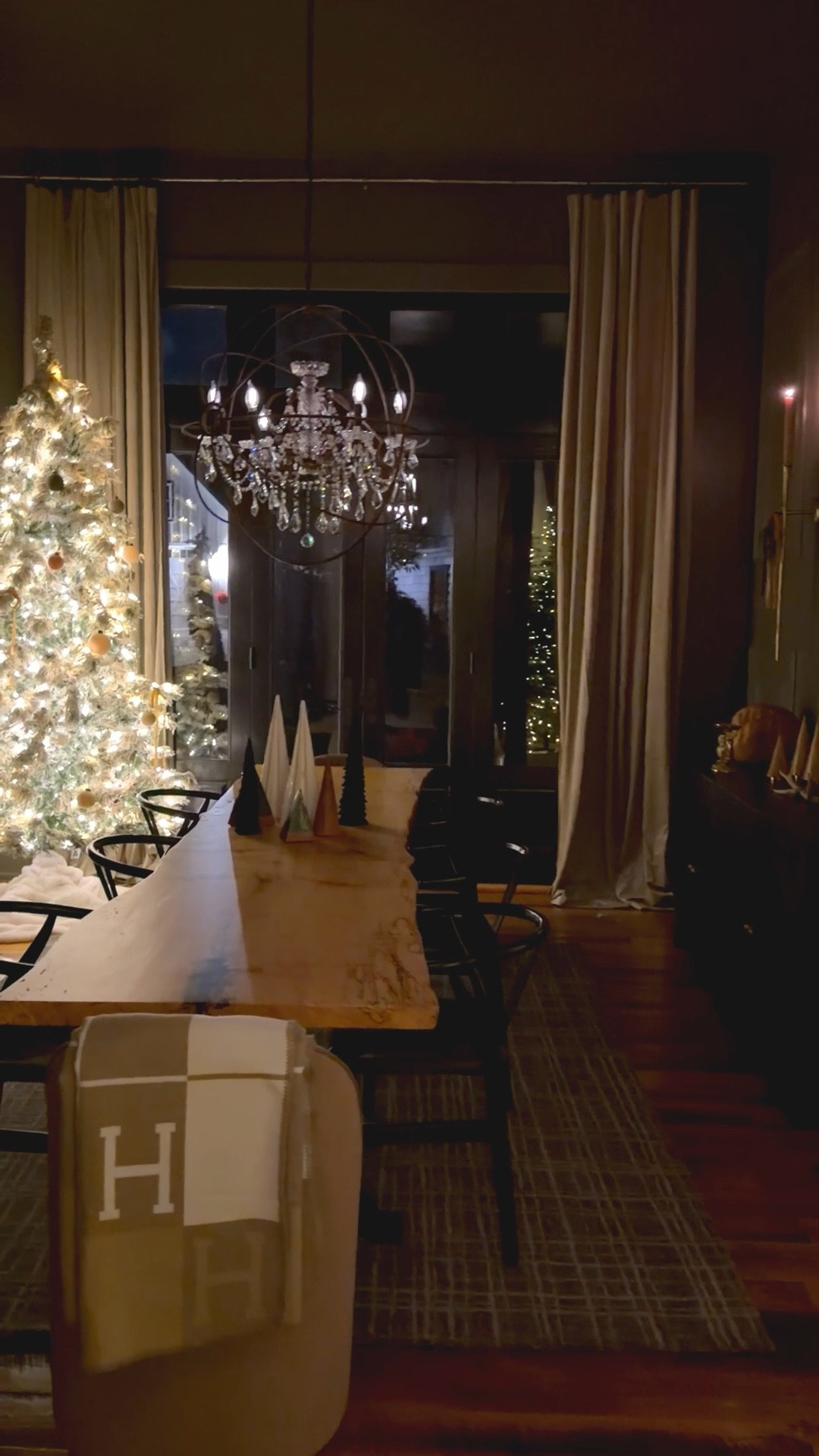 Christmas in the dining room.  

#LTKSeasonal #LTKHoliday #LTKHome