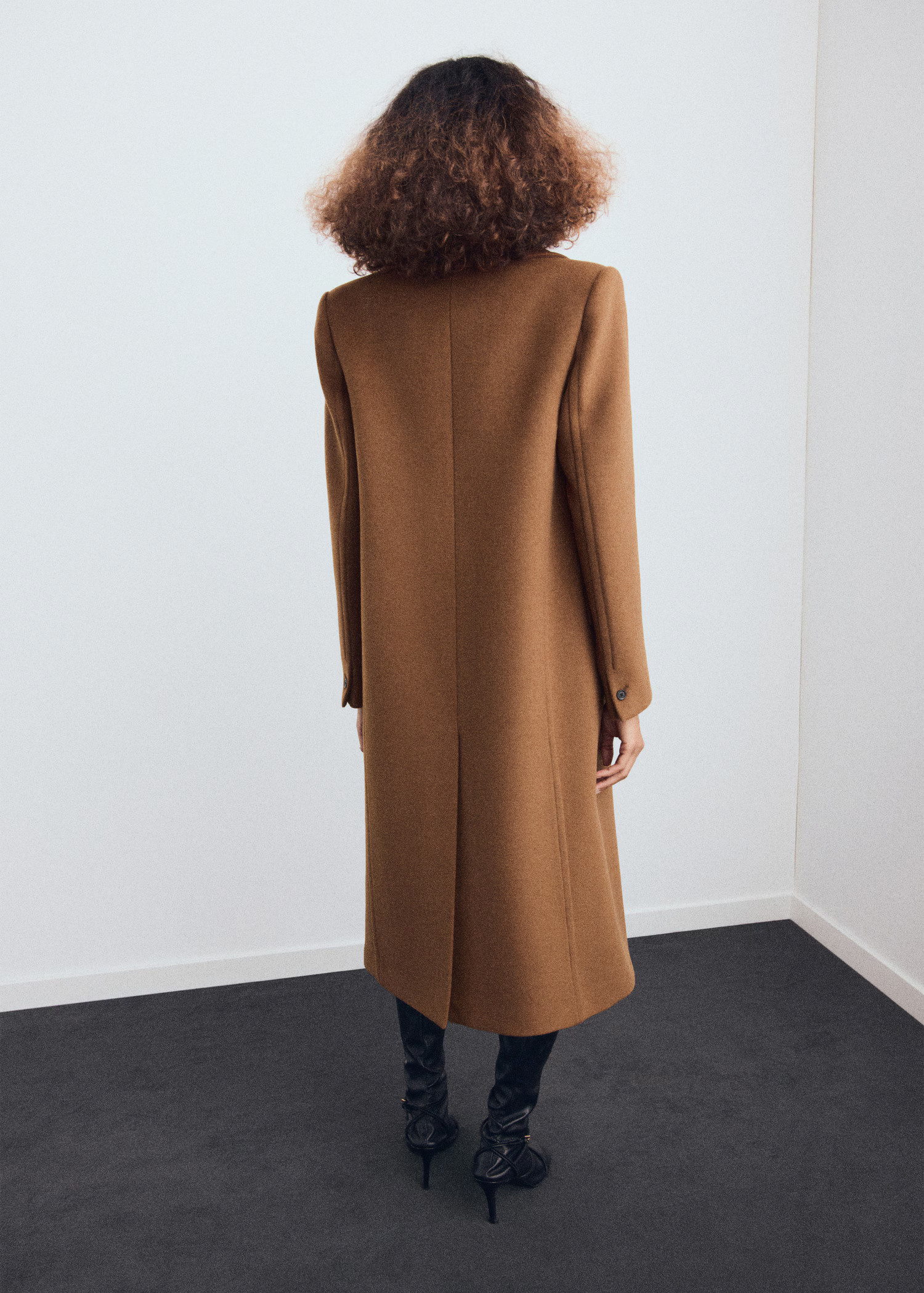 Double-breasted wool coat | MANGO (UK)