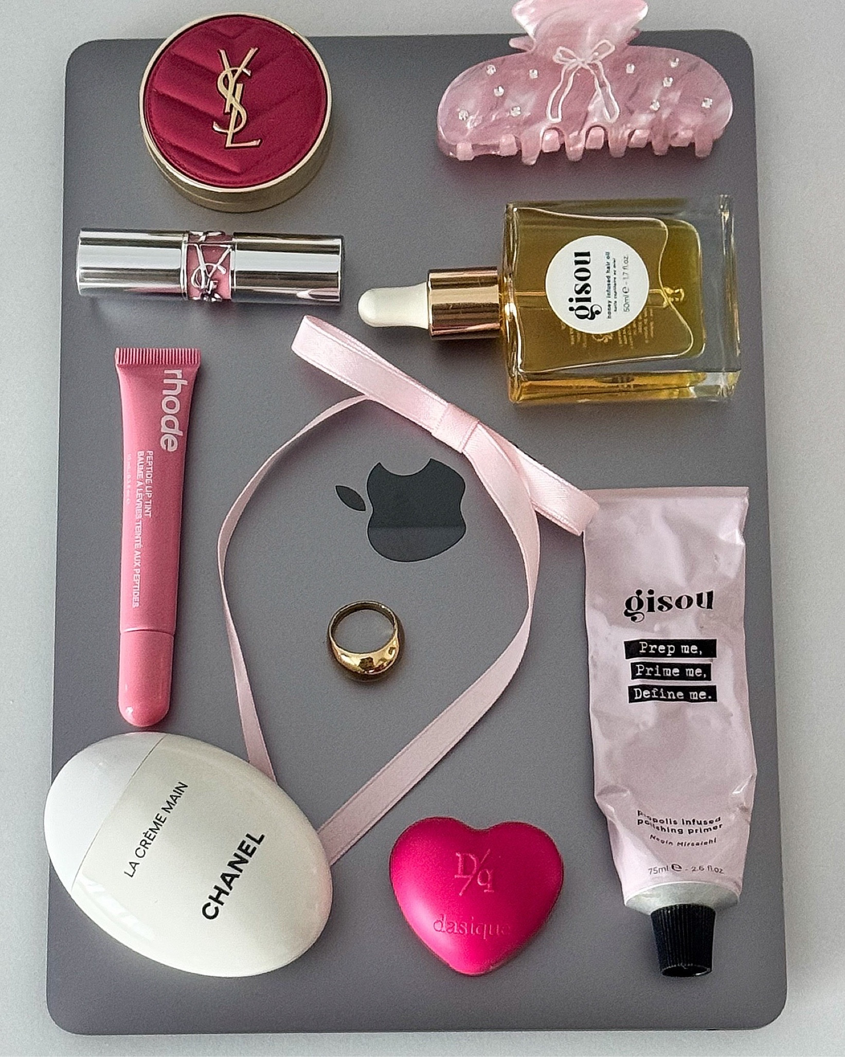 Gift guide for her, gifts for her, gifts for girlfriend, gifts for mom, gifts for friends, gift for daughter, gift guide for her, gift guide for mom, gift guide for daughter

#LTKBeauty #LTKFindsUnder100 #LTKSaleAlert