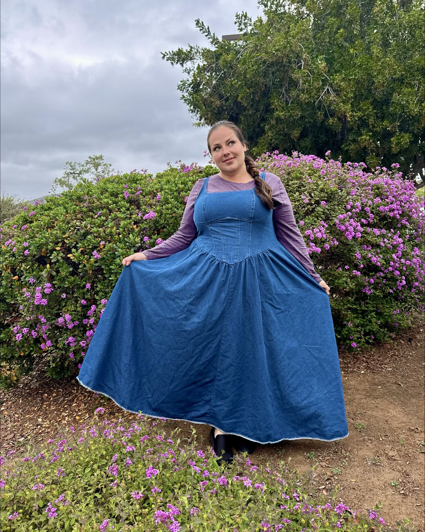 The cutest denim dress!

Plus size dress 
Plus size shein 


#LTKFindsUnder50 #LTKTravel #LTKPlusSize