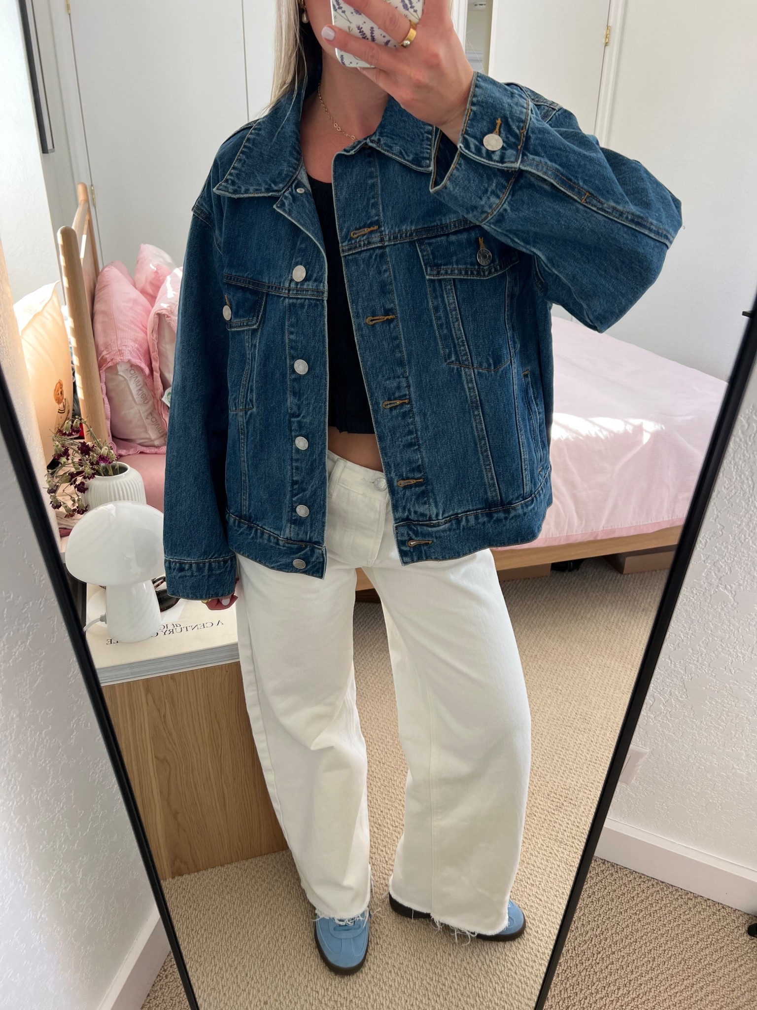 todays fit!!! 💙 wearing XS top, S/M in the jacket & 24 in the jeans! 

#LTKstyletip #LTKcanada #LTKspring