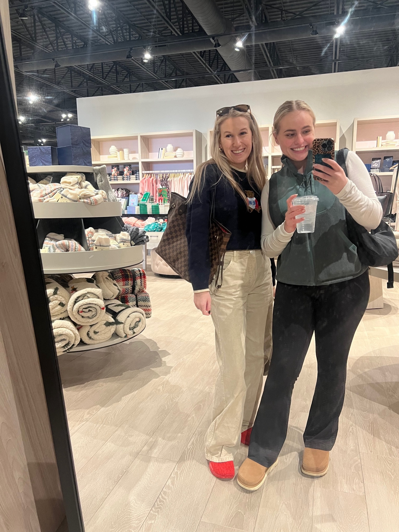 The comfiest mall fit 🤭 wore all lulu to go buy more lulu 🤷🏼‍♀️

#LTKsale #LTKcanada #LTKautumn