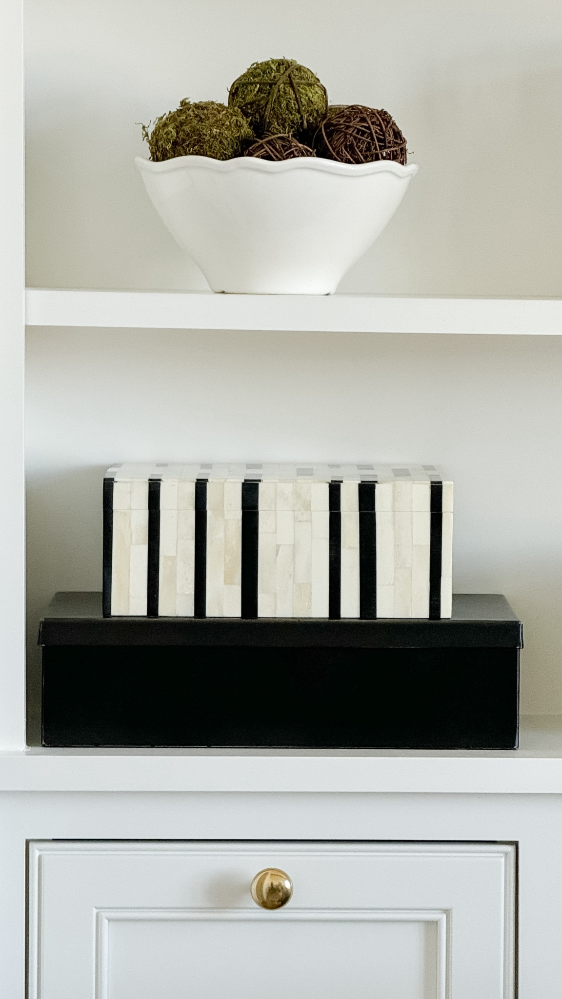 In love with my new bone box @alicelanehome!  I linked this one and the smaller one I have!  Both are serious statement decor pieces that can elevate any space!  I’m linking these and a few others that are my favorite!  Use my code OCTOBER20 for 20% off! 

@shop.ltk #liketkit liketk.it #ad

#LTKSaleAlert #LTKFamily #LTKHome