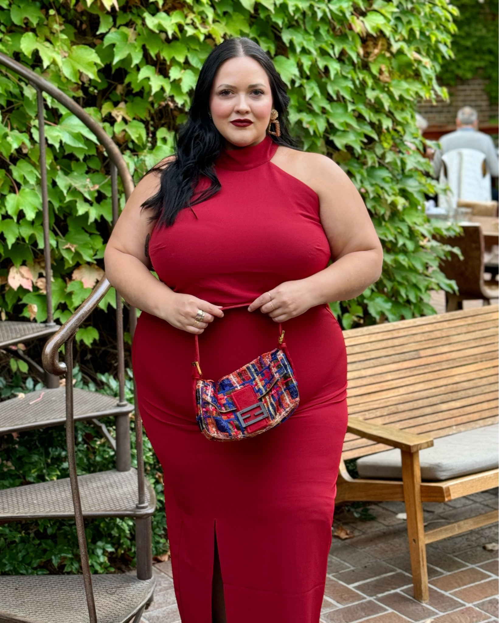 Formal Look for plus size bodies! With stretch wearing 22 