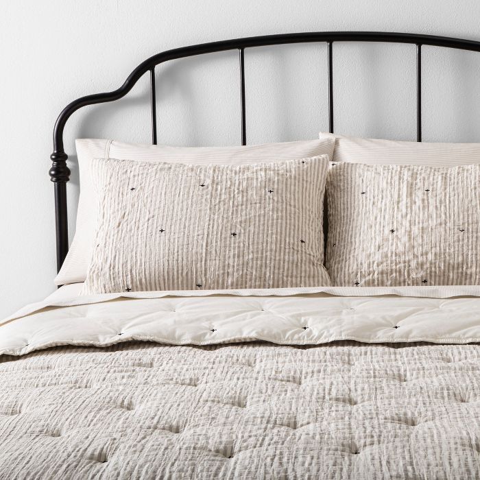 Target/Home/Bedding/Comforters‎ | Target
