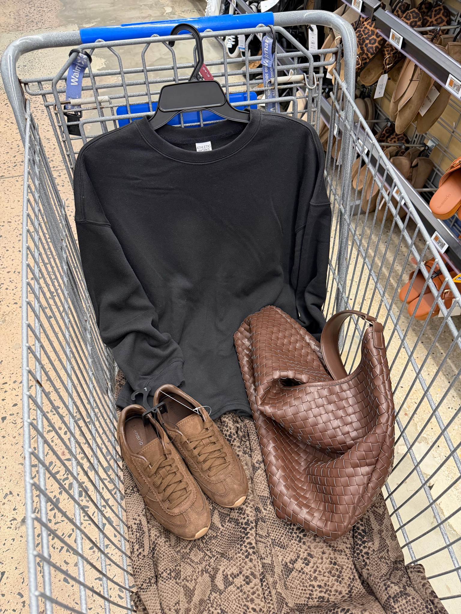 Walmart fall outfit idea with these scubaknit pants and cinched waist sweatshirt. Both fit tts, I did a small in each. #walmartfashion