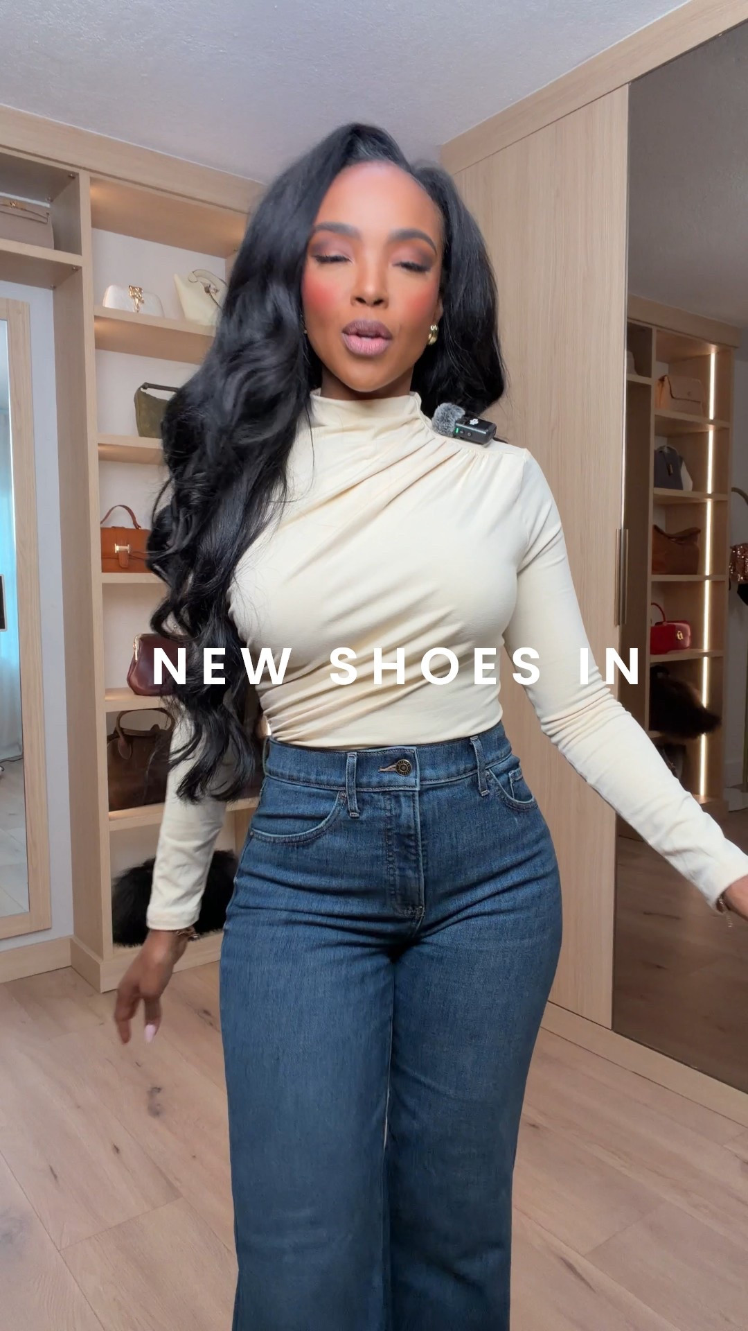 This fall’s statement shoe lineup is here — and she’s bold, confident, and ready to elevate any look 👠
From chic heels to a standout zebra wedge and one jaw-dropping statement pair, these are the pieces that instantly upgrade your wardrobe.

✨ Sizing Info:
	•	I wear a true size 8 — each pair fits TTS.

🖤 Perfect for: date nights, holiday parties, and those fall outfits that need a little extra personality.

Shop all four pairs directly below ⬇️


#LTKShoeCrush