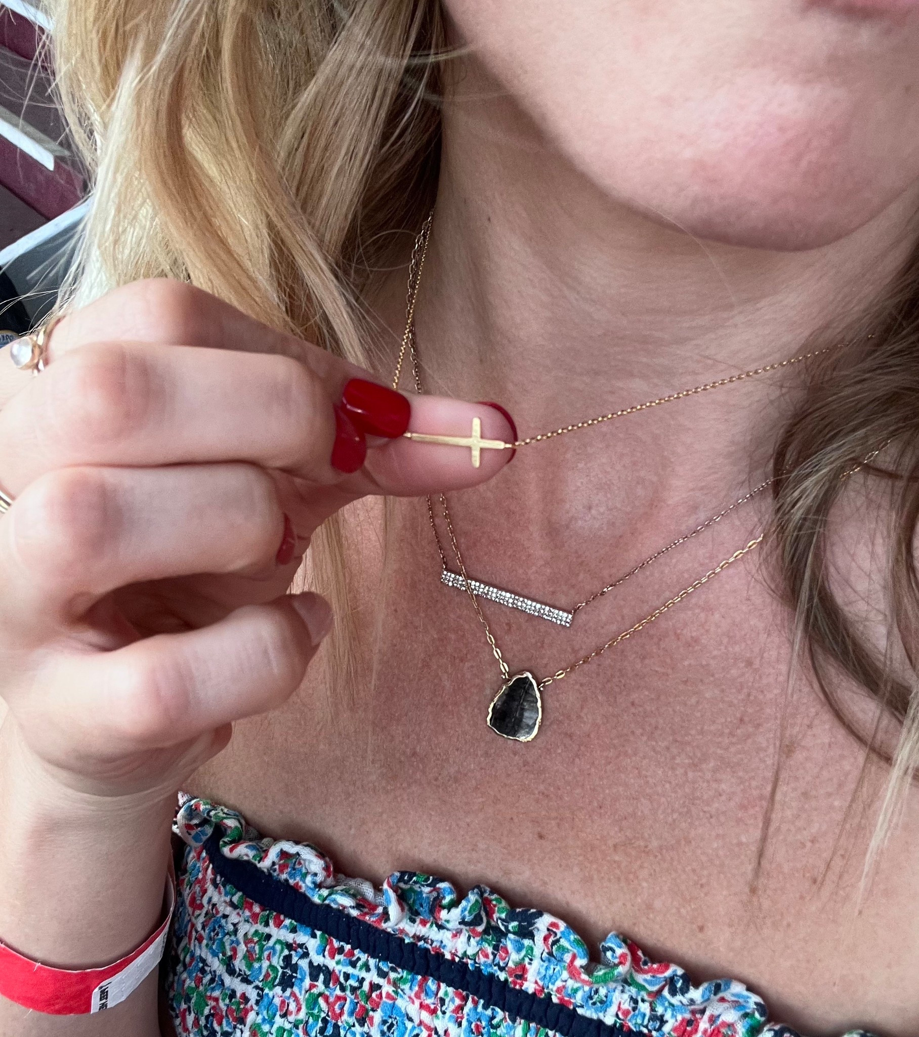 Love this dainty cross necklace! Makes a great gift.

#LTKFindsUnder50 #LTKStyleTip #LTKSaleAlert