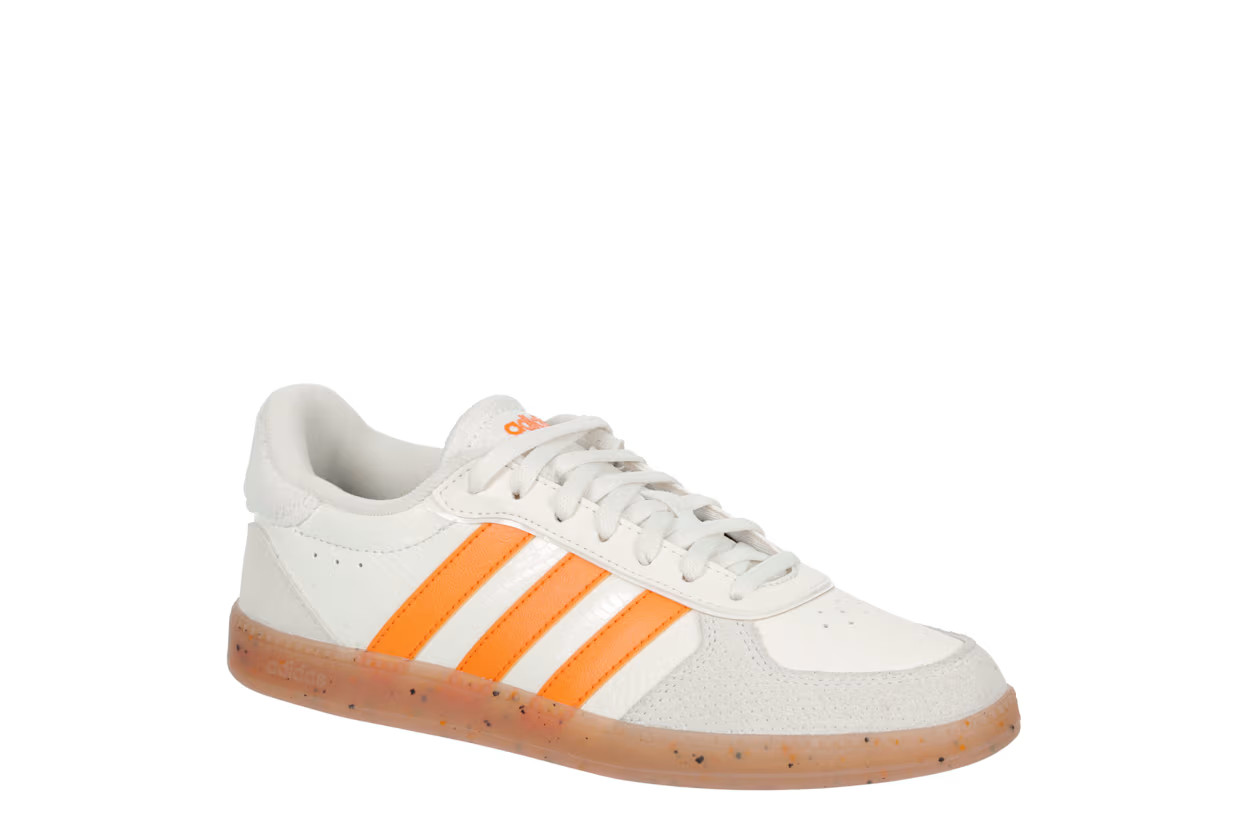 WOMENS BREAKNET SLEEK SNEAKER | Rack Room Shoes