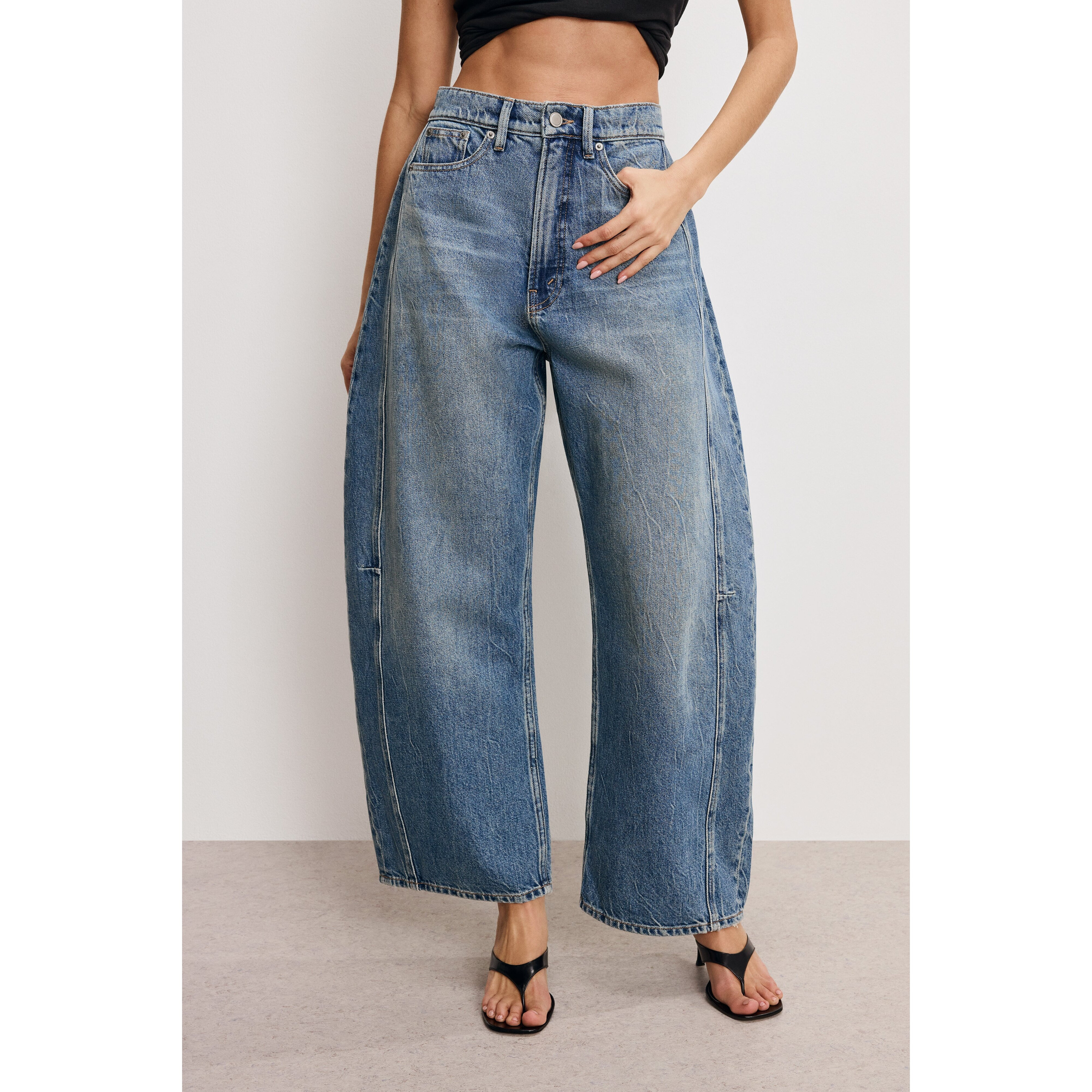 Women's Good Extreme Barrel Jeans | Indigo, 6 Size 12 | Good American by Khlo� Kardashian | Good American