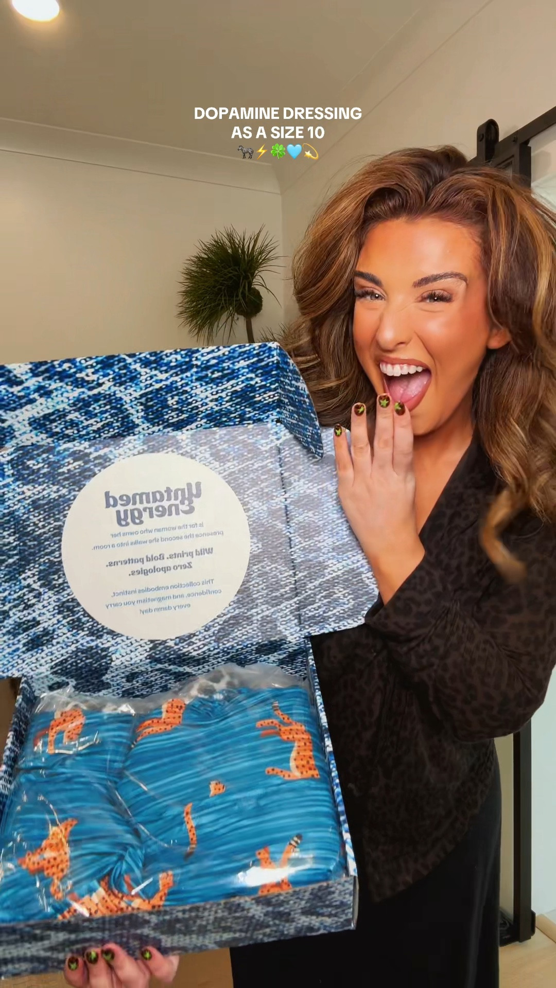 Use code DECKER to save on WKND Chasers! 🖤 

#LTKFestival #LTKootd #LTKMidsize