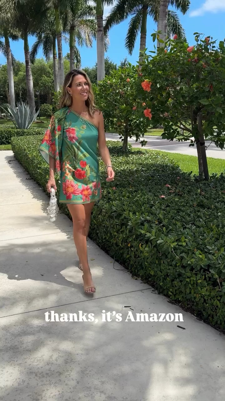 C0mment 417 to shop these beautiful spring + resort finds from Amazon 

#resortwear #founditonamazonfashion #springdress