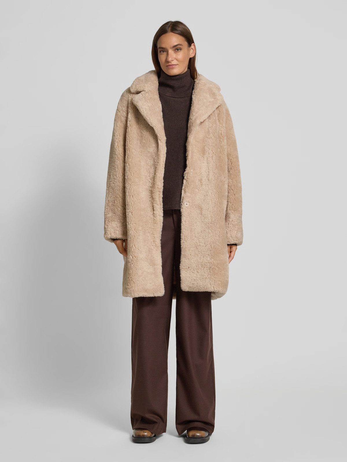 Mantel aus Teddyfell Modell 'HIZALA' in offwhite | Peek & Cloppenburg* Düsseldorf DE