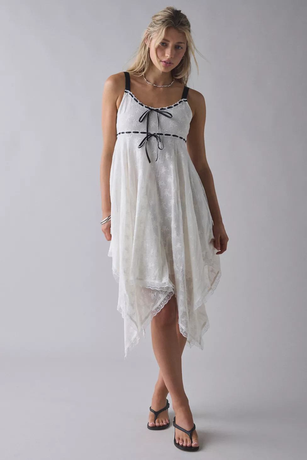Kimchi Blue Hartley Lace Hanky Hem Babydoll Midi Dress | Urban Outfitters (US and RoW)
