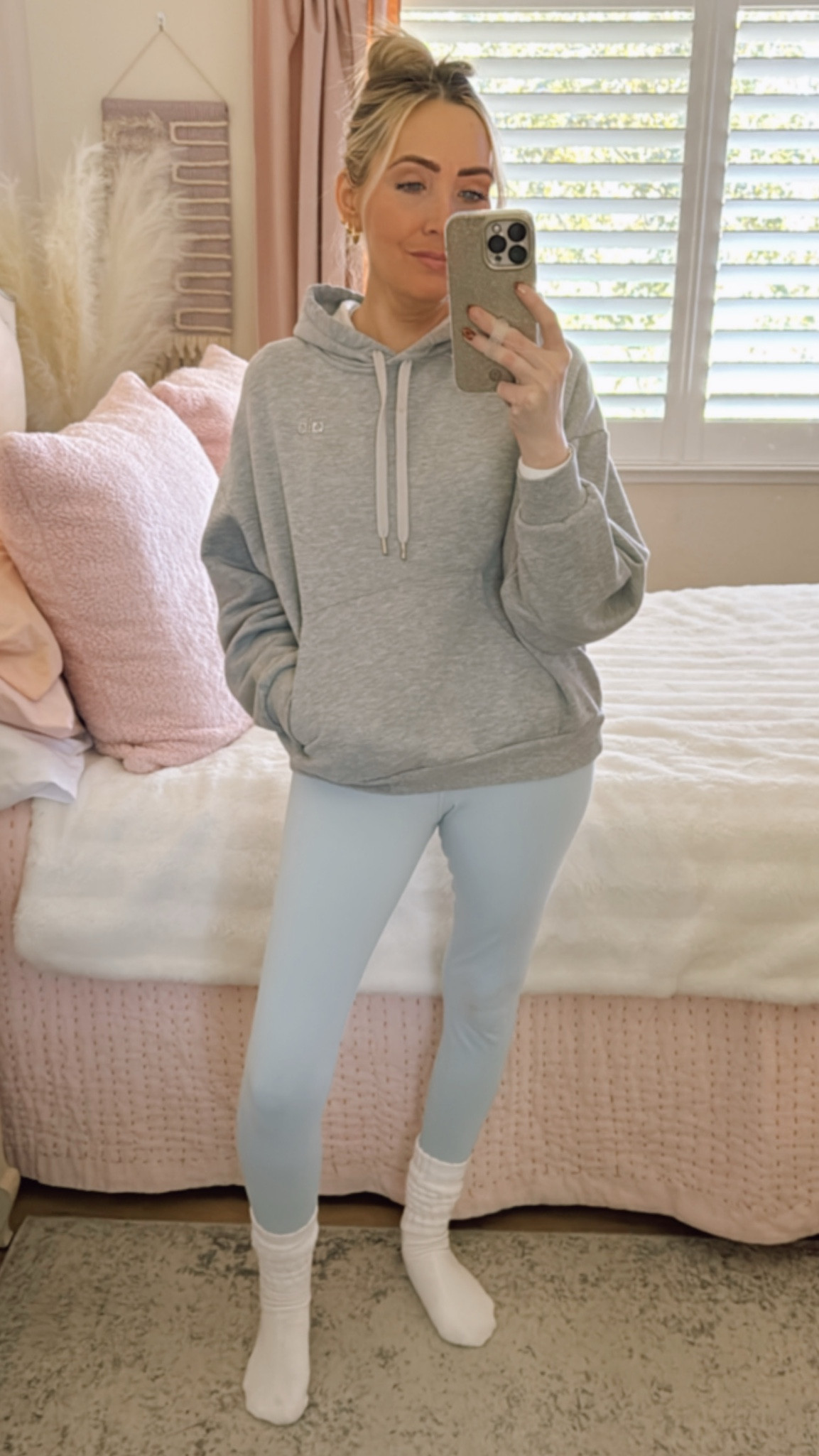 Todays OOTD is all on major sale (30% off sitewide) for all ALO Yoga!
Use code: MEMBER at checkout 
I’m wearing a small in both
Accolade Hoodie
Airbrush Leggings
Size M-L socks (my favorite socks ever)

#LTKFitness #LTKSaleAlert #LTKOver40