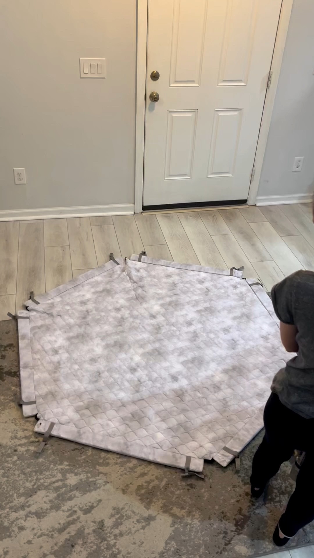 POV; you finally find something that keeps your toddler safe & gives you a moment to breathe 🧘 we’ve been loving the Toddleroo Play Yard Nook & secure playmat - it creates the perfect little space for playtime without worrying about wandering toddlers. The mat is super soft, easy to clean, and honestly a must have for everyday mom life. If you have a baby and/or toddler .. you need this! 💯

#LTKdayinmylife #LTKmomlife #LTKKids