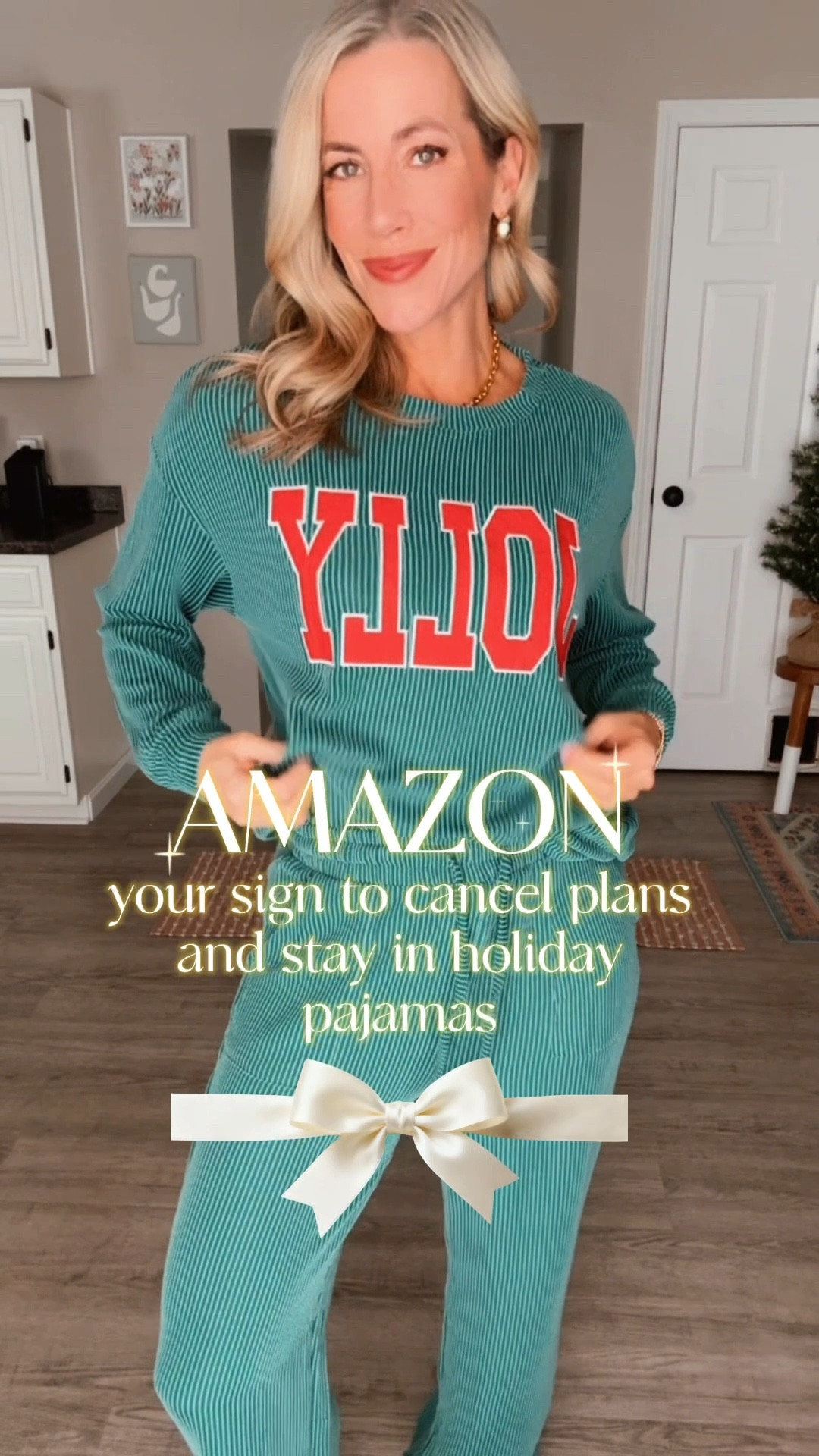 The cutest Christmas PJs up to 34% off!!!


#LTKFindsUnder50 #LTKFindsUnder100 #LTKOver40