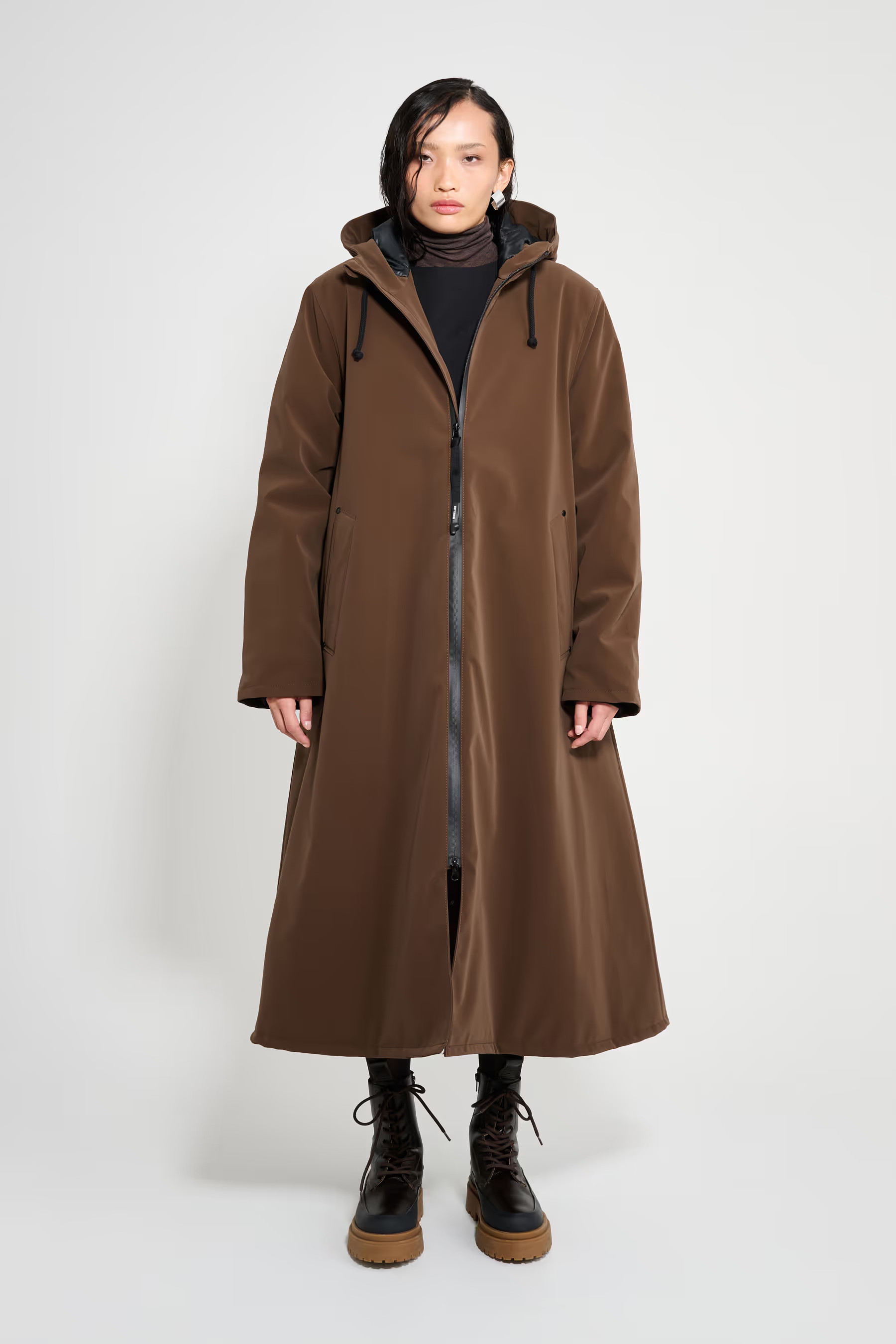 Mosebacke Long Matte Winter Coat Dark Brown | STUTTERHEIM GB | Stutterheim