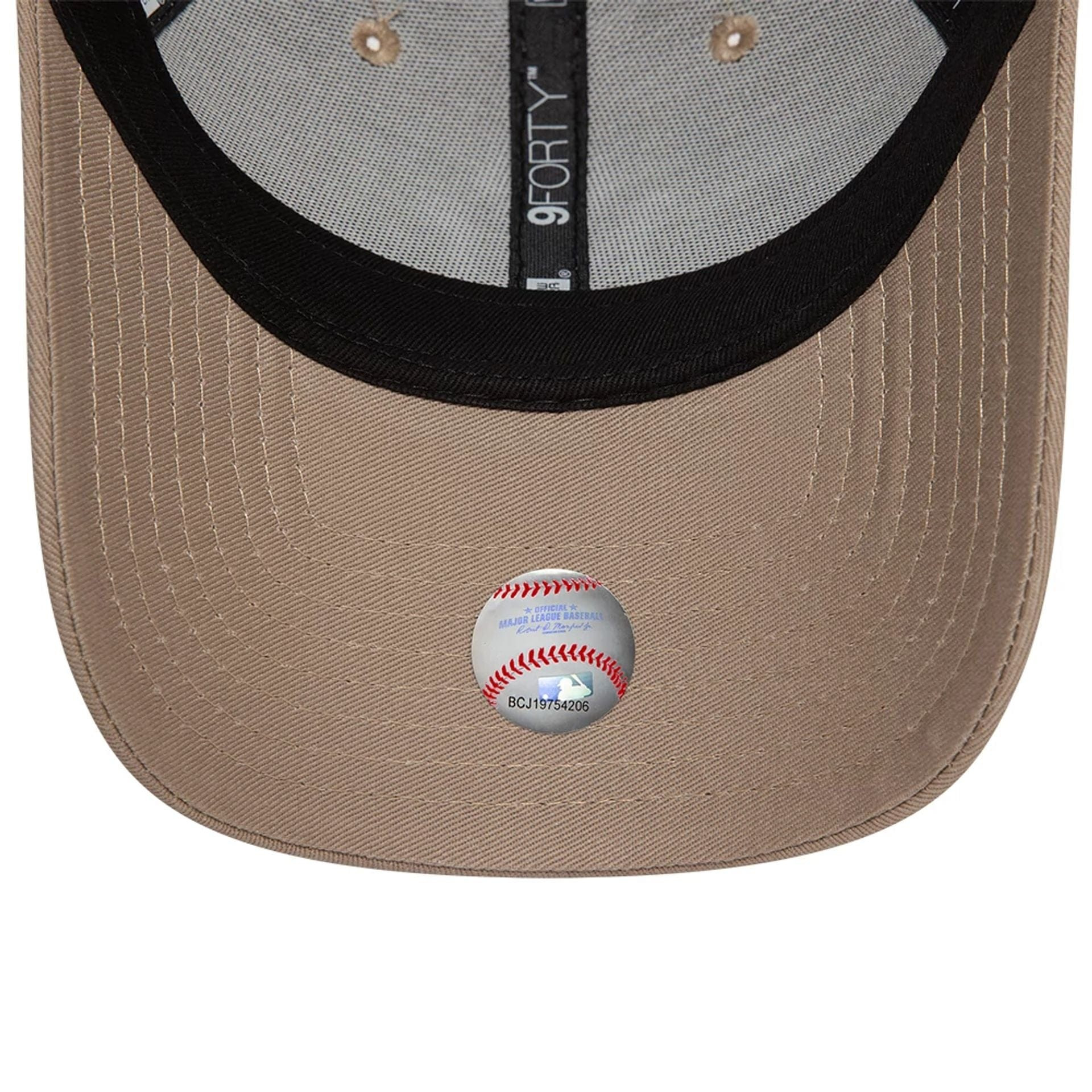 League Essential New York Yankees 9FORTY Cap | New Era Cap