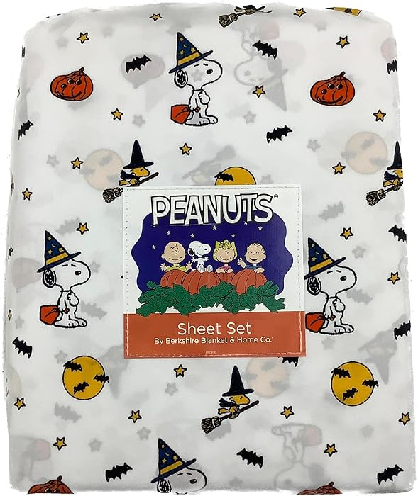 Berkshire Blanket & Home Co. Peanuts Halloween Fall Themed Sheet Sets (White - Pumpkins, Bats, Broomsticks & Witch Hats, Queen) | Amazon (US)