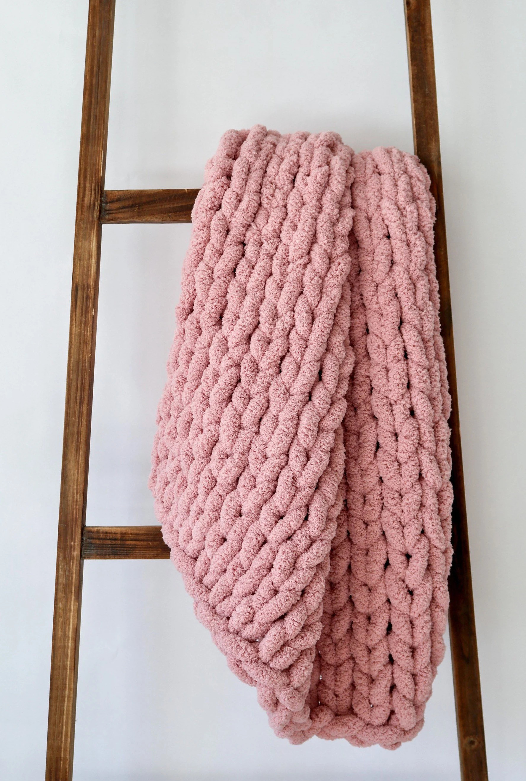 Dusty Rose Chunky Knit Blanket  | Soft Chenille Hand-Knit Throw | Cozy Gift | Dorm Room Decor | Etsy (Global)