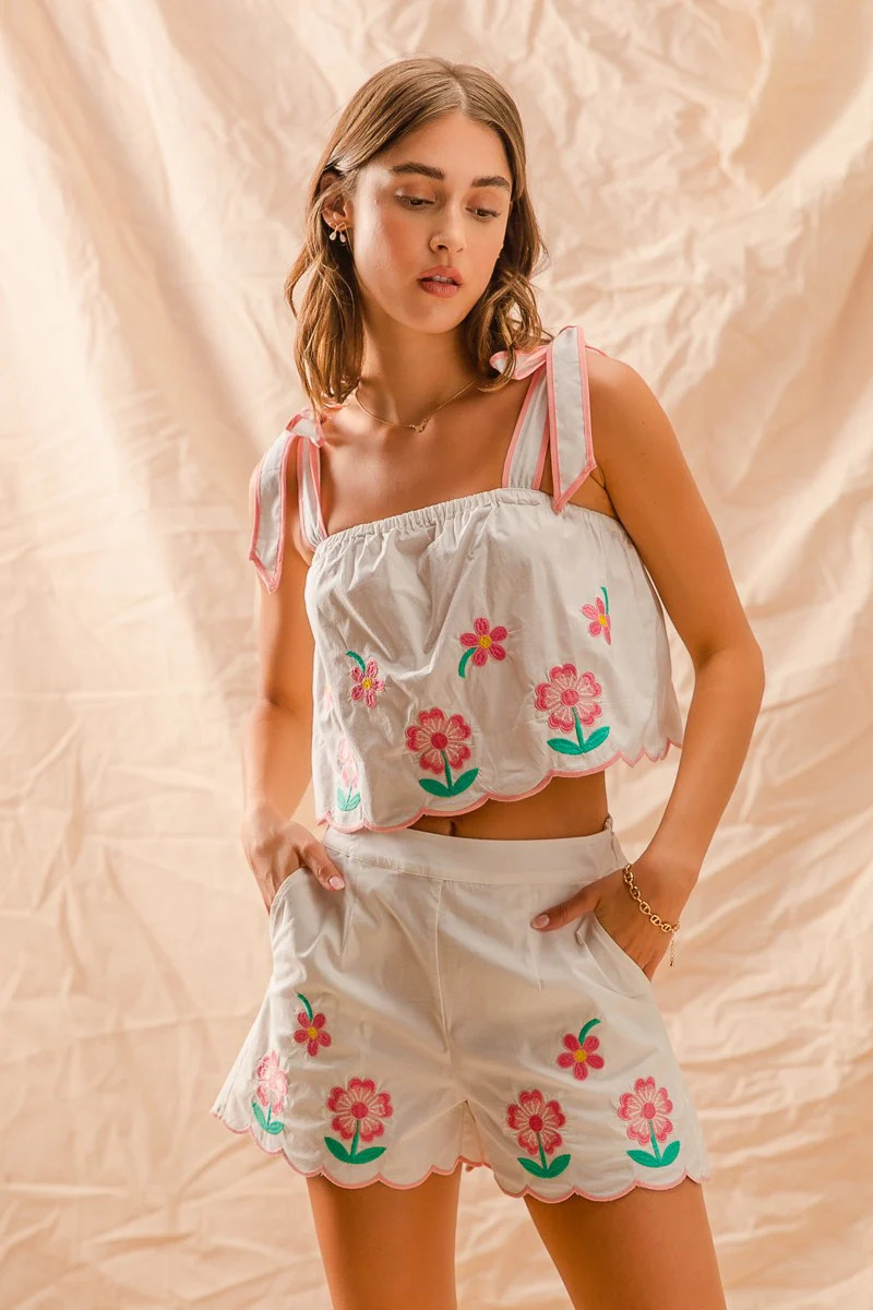 FLOWER EMBROIDERED SET | 555 Boutique