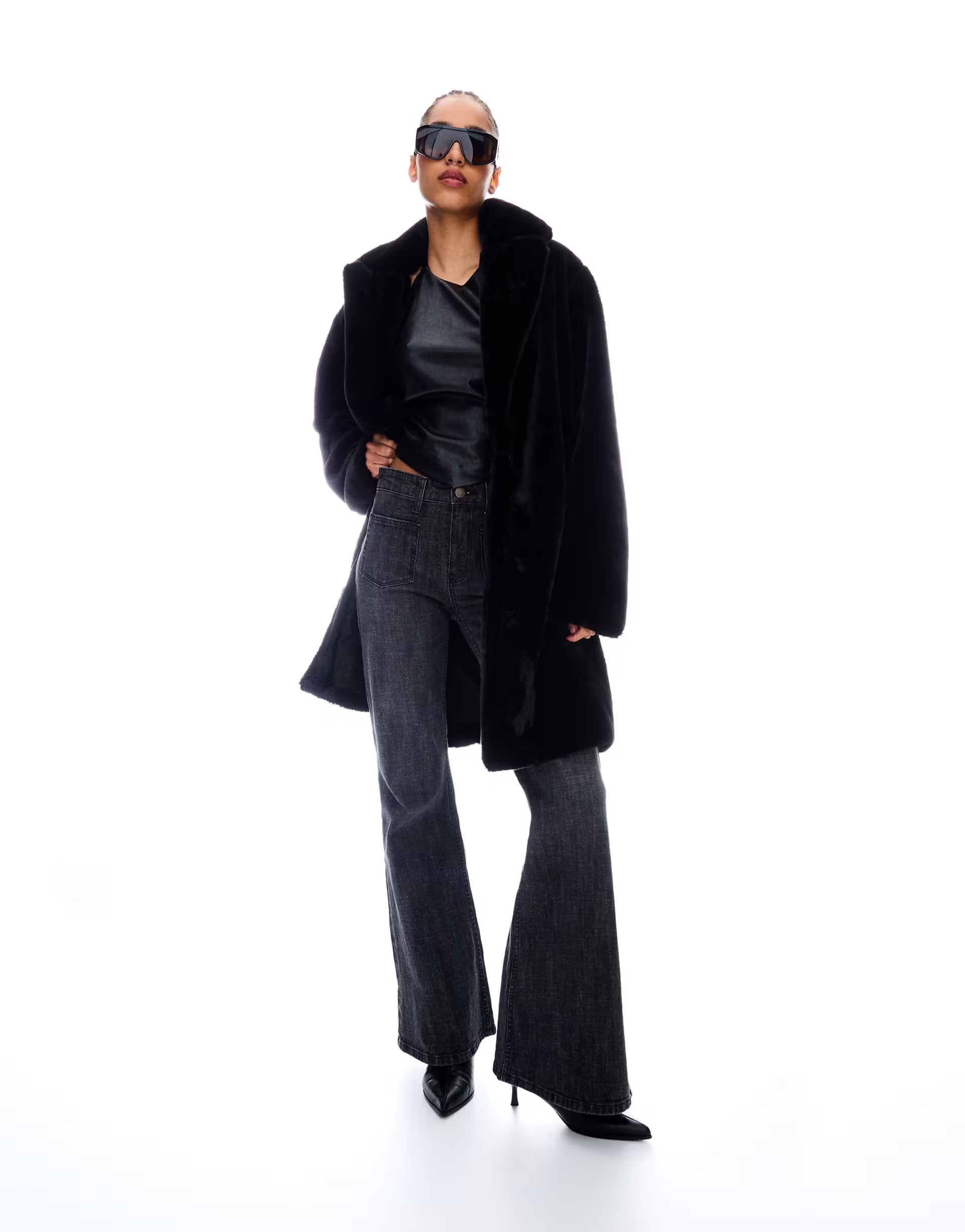 Bershka - Manteau en fausse fourrure - Noir | ASOS (Global)