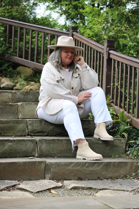 White after Labor Day… YEAH! And the comfiest casual Chelsea boots from Vionic Shoes. 

#plussizewhiteoutfit #plussizefalloutfit #midsize #midsizefalloutfit #vionicbrione #vionicshoes #plussizecasual #allwhitefalloutfit 

#LTKSeasonal #LTKcurves