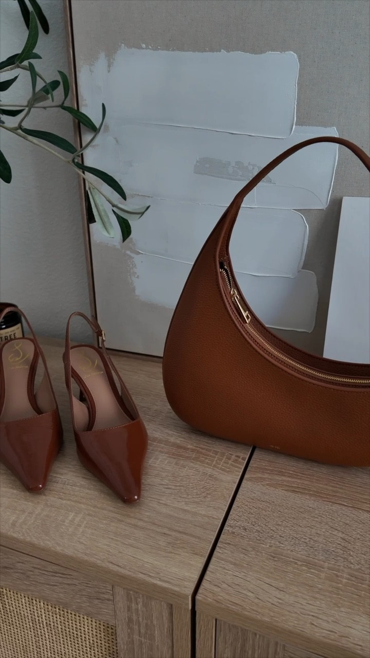 Classy & Chic brown accessories
▶  LOVE this outfit inspiration for fall 

#LTKSeasonal #LTKWorkwear #LTKVideo