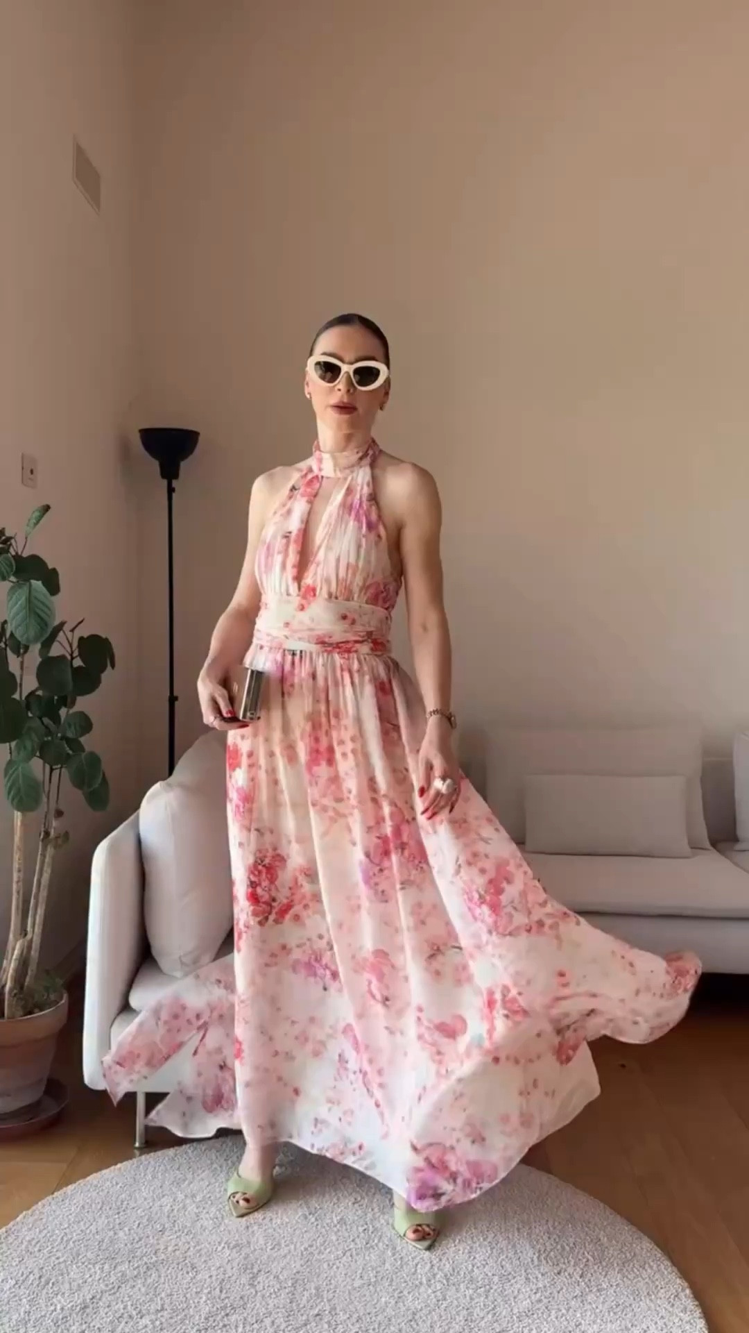 This dress looks 100x better on 🌸✨
Wearing S

#LTKuk #LTKeurope #LTKspring

#LTKootd #LTKWedding #LTKgrwm