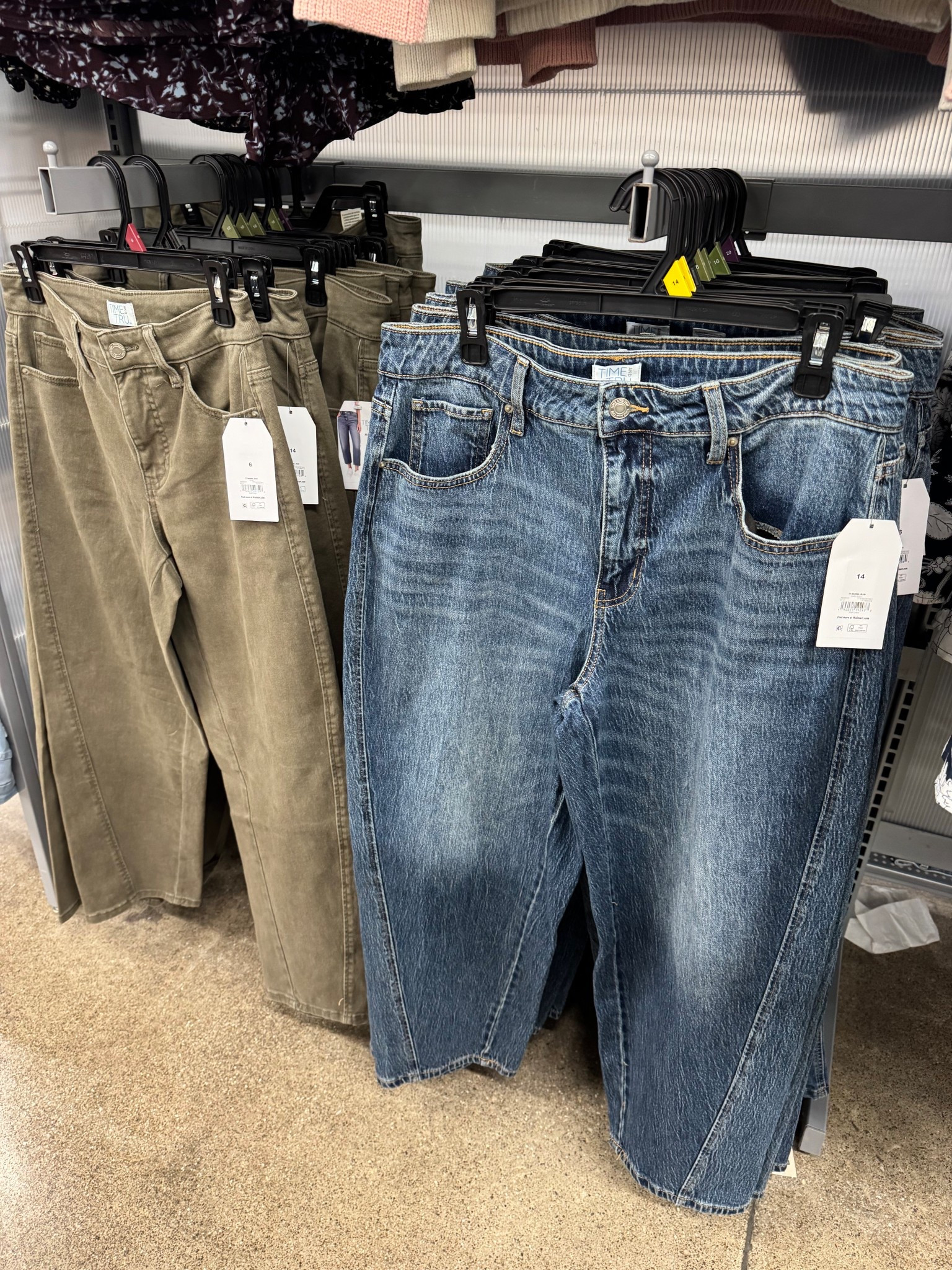 Walmart Time and Tru Women's High Rise Barrel Jeans, 28" Inseam, Sizes 0-20

#LTKWorkwear #LTKgrwm #LTKootd