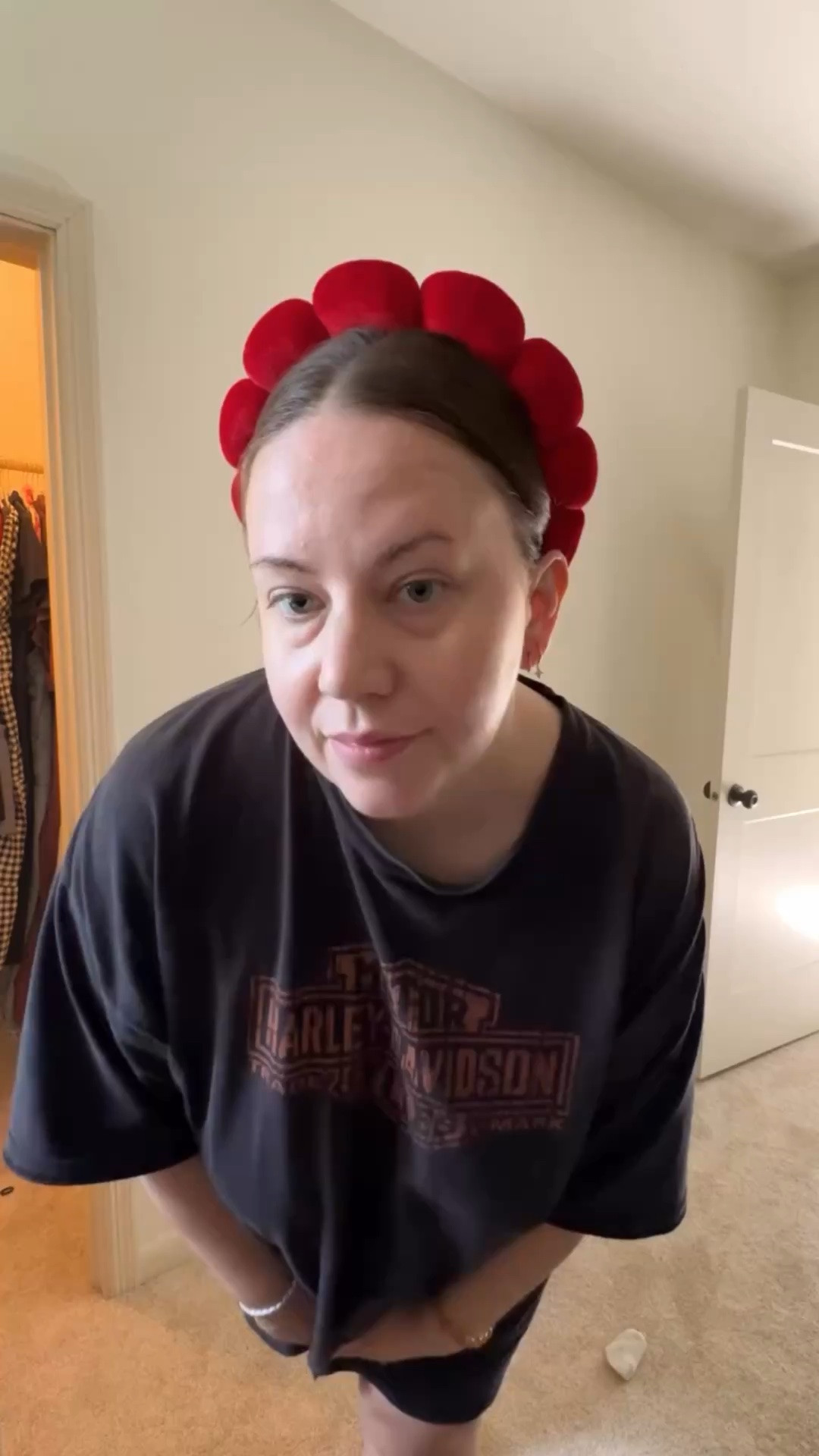 Let’s get cute and go pick some strawberries! 🍓 NGL I’ve been struggling for a long time on this page to figure out what my “why” is. I felt so driven and focused when I first started and after 6 years, I felt like I lost it. Making these silly videos reminded me of the reason I started it back in 2020, to romanticize the mundane every day. To be creative and have fun, and to find people like me who felt like they didn’t see themselves on their feeds. Although I’m no longer focused on my body (I’m not really focused on any one thing tbh) I think feeling connected to real people is still hugely important. Even if we aren’t mandated to stay in our houses, ngl, I’m still lonely and want to find community in this little (what mostly feels like) doom box in my hands. 

Feeling seen, understood, and part of something even when you’re alone is still important and I hope you still find that in this tiny corner of the internet. 💛🍓