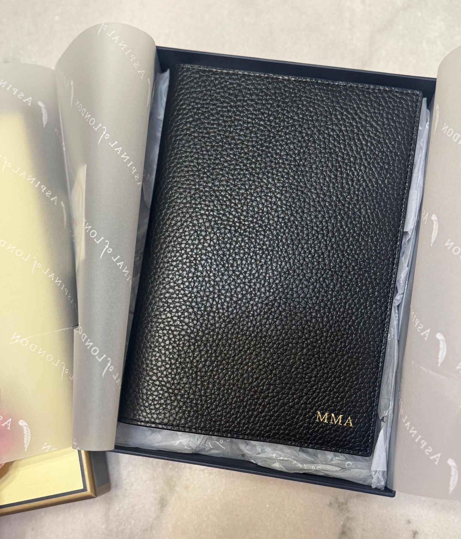 A personalized leather planner and/or journal is one of my favorite gifts I’ve ever received! #LTKgiftguide

#LTKGiftGuide #LTKHoliday #LTKmorningroutine