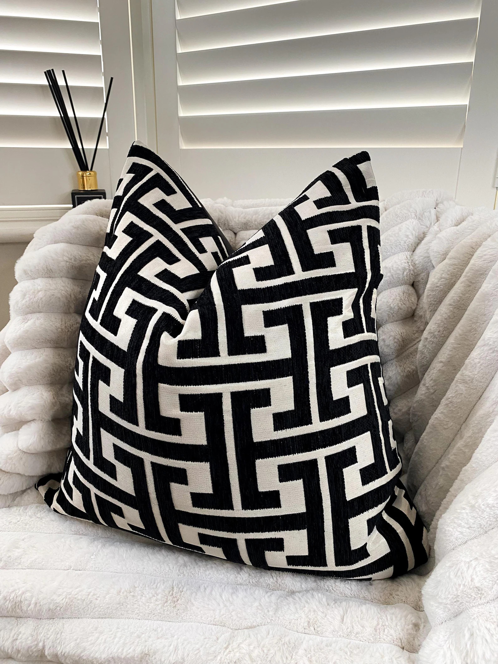 Black and Ivory 45x45cm Cushion Cover - Etsy | Etsy (US)